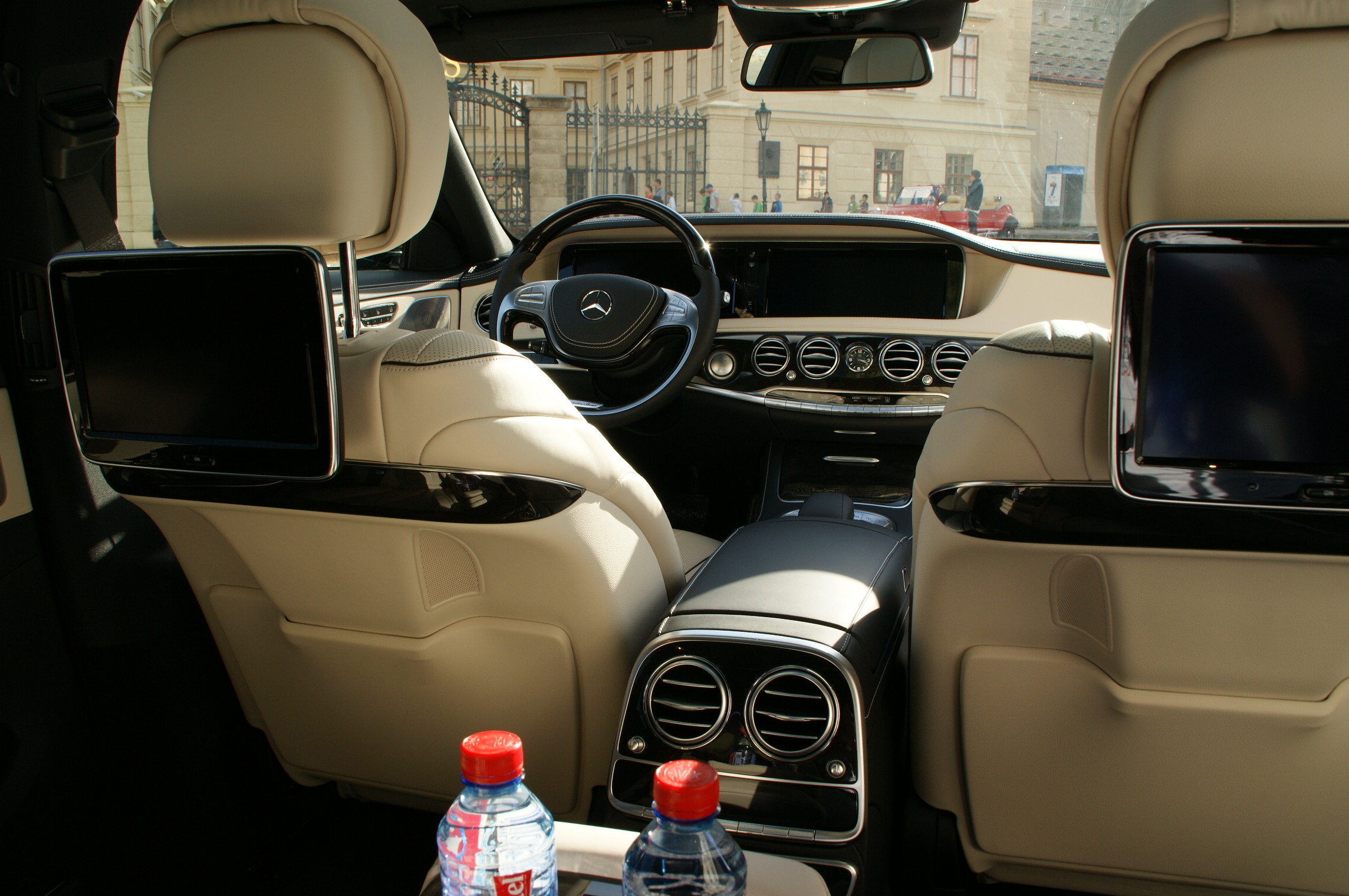 T-CAR LIMOUSINE SERVICE foto 4