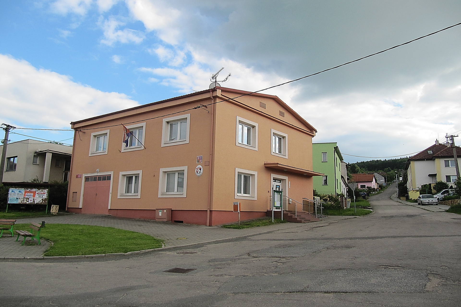 Nezdenice - obecní úřad