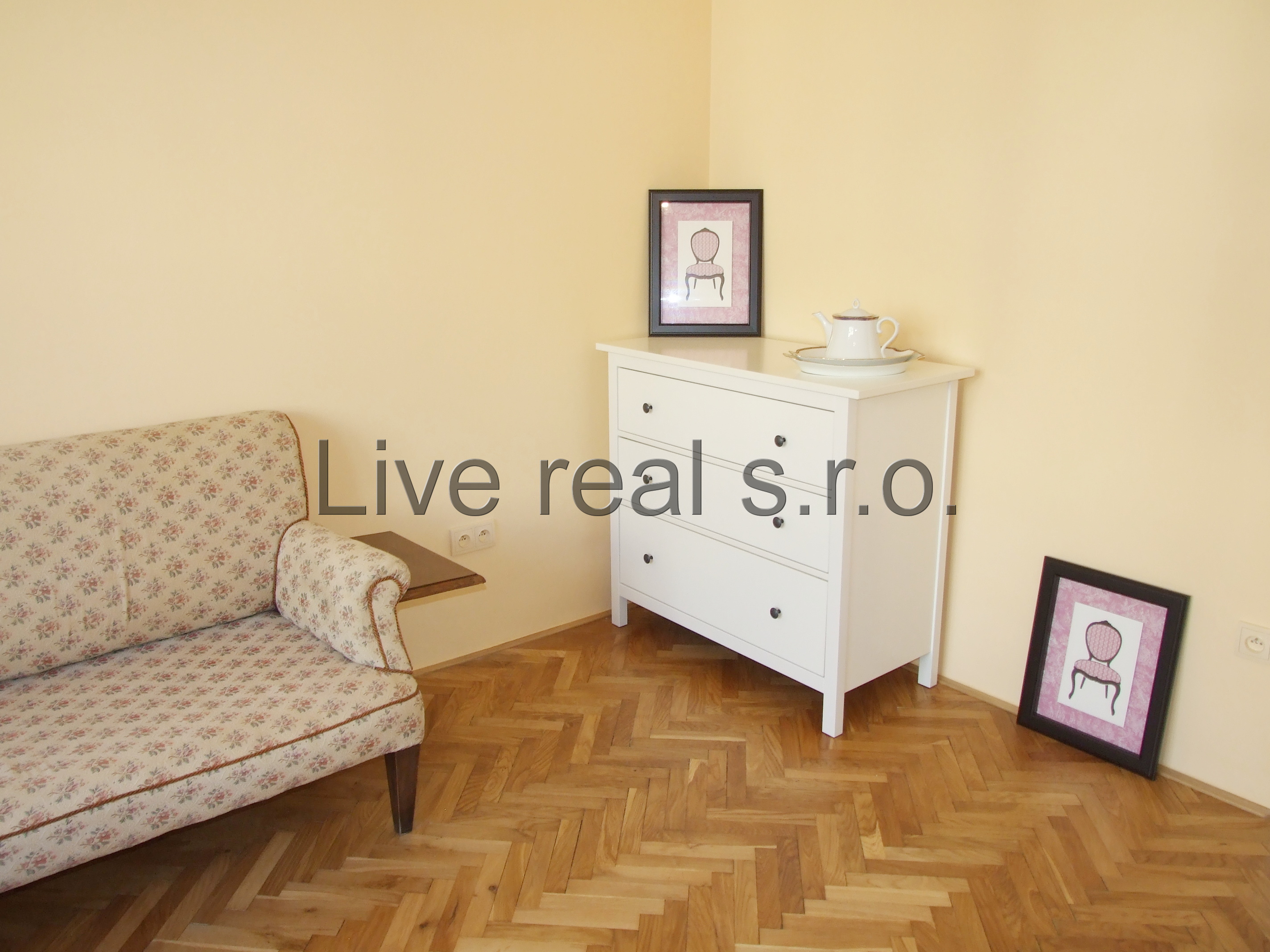 Live real, s.r.o. foto 3