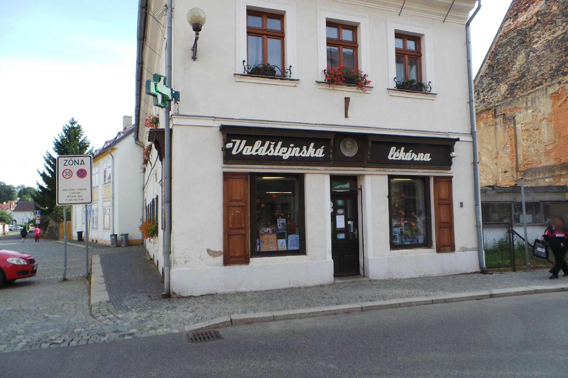 Valdštejnská lékárna