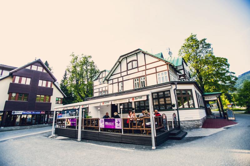 HOTEL Villa Hubertus foto 3