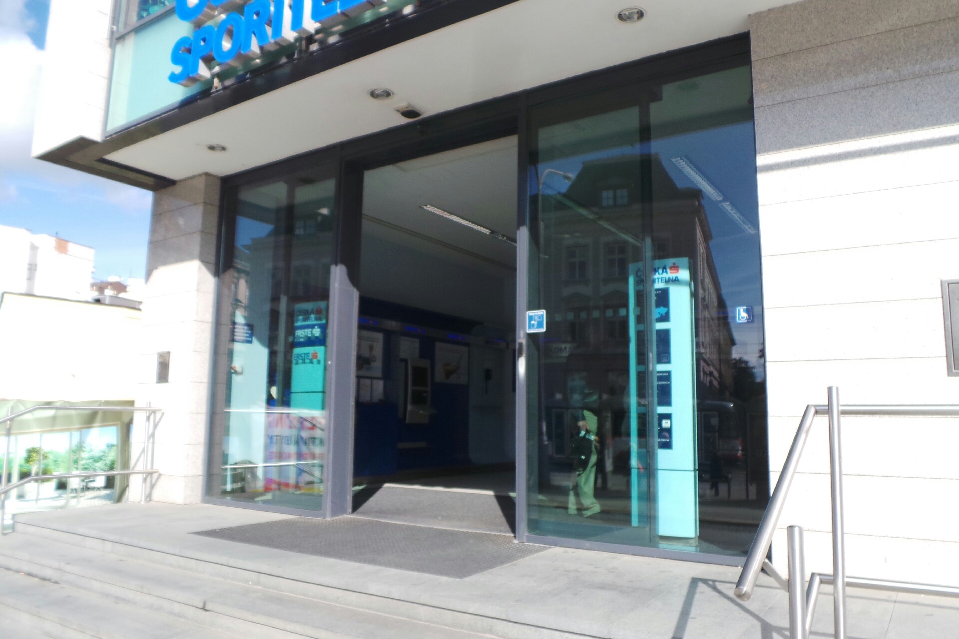 Bankomat České spořitelny foto 2