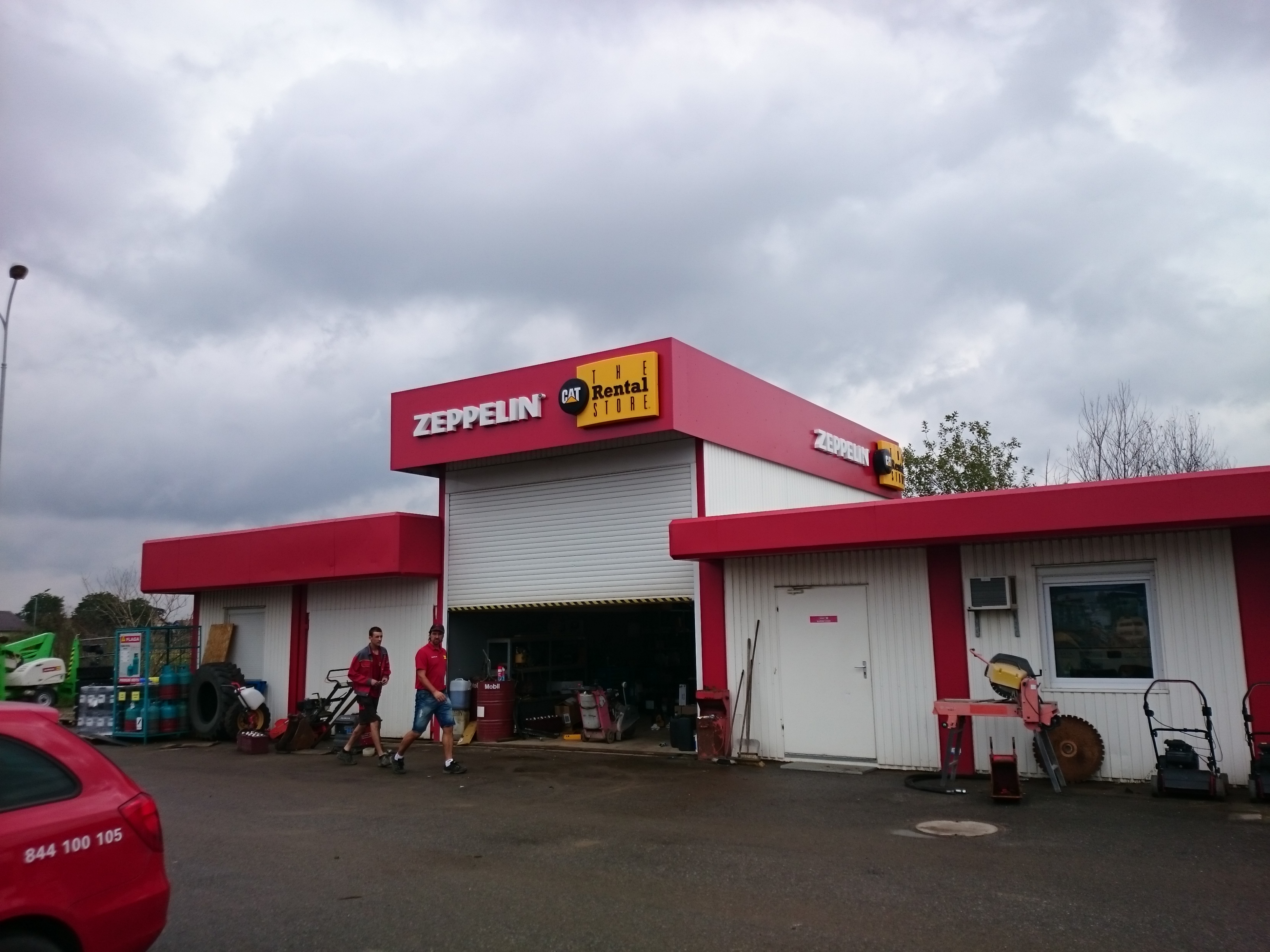 Půjčovna strojů Zeppelin CZ s.r.o. foto 2