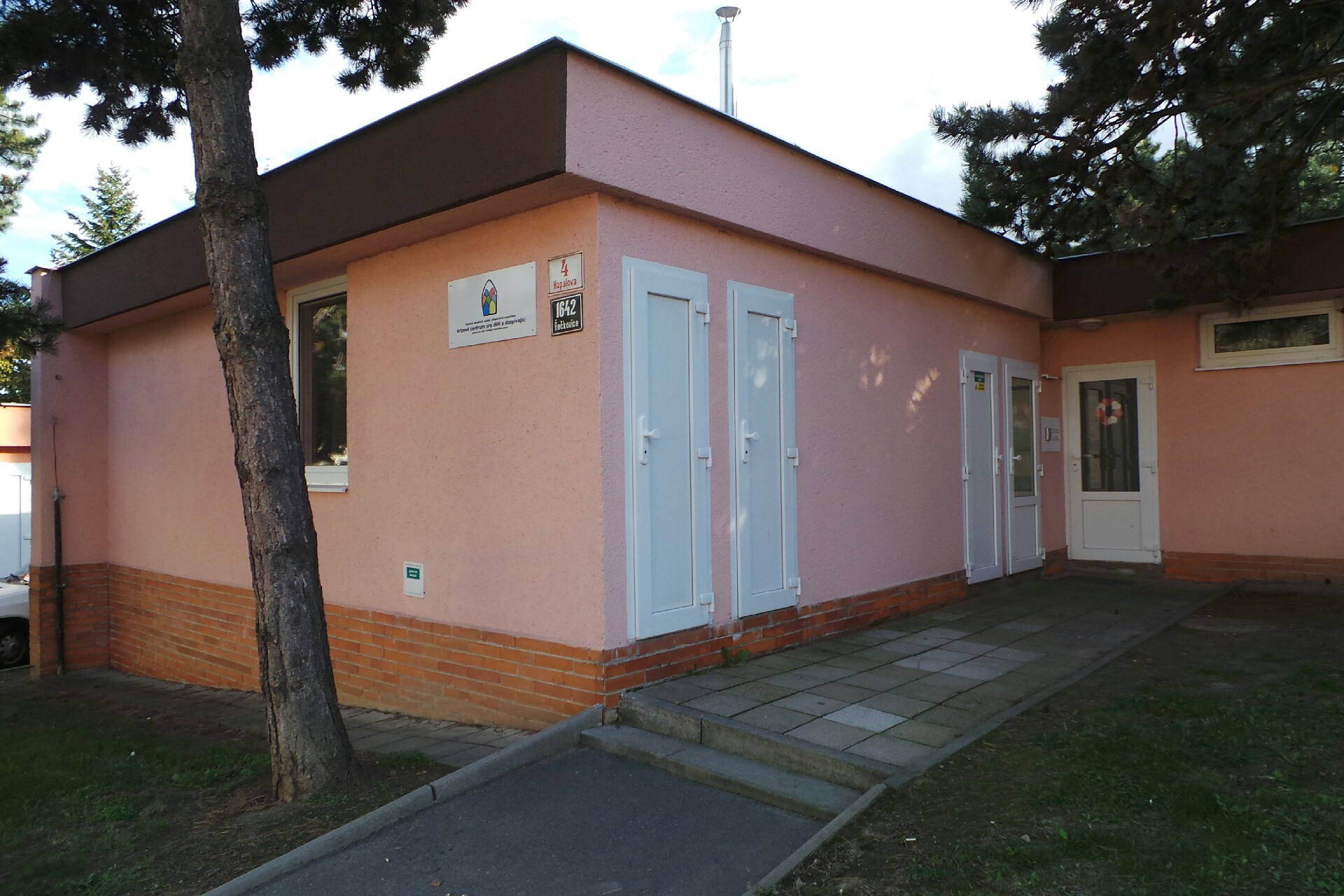 Krizové centrum pro děti a dospívající foto 1