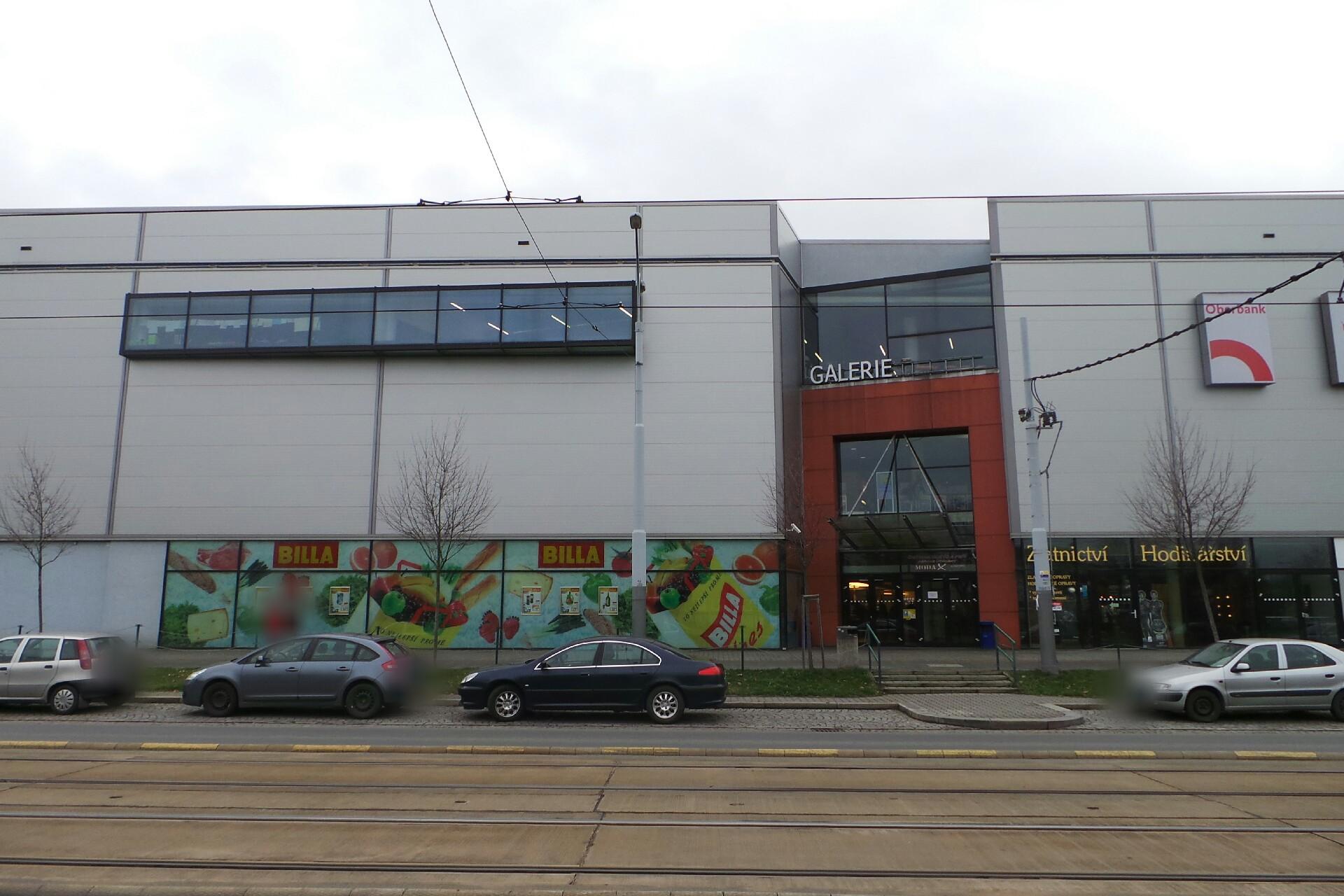 CrossCafe Galerie Slovany foto 3