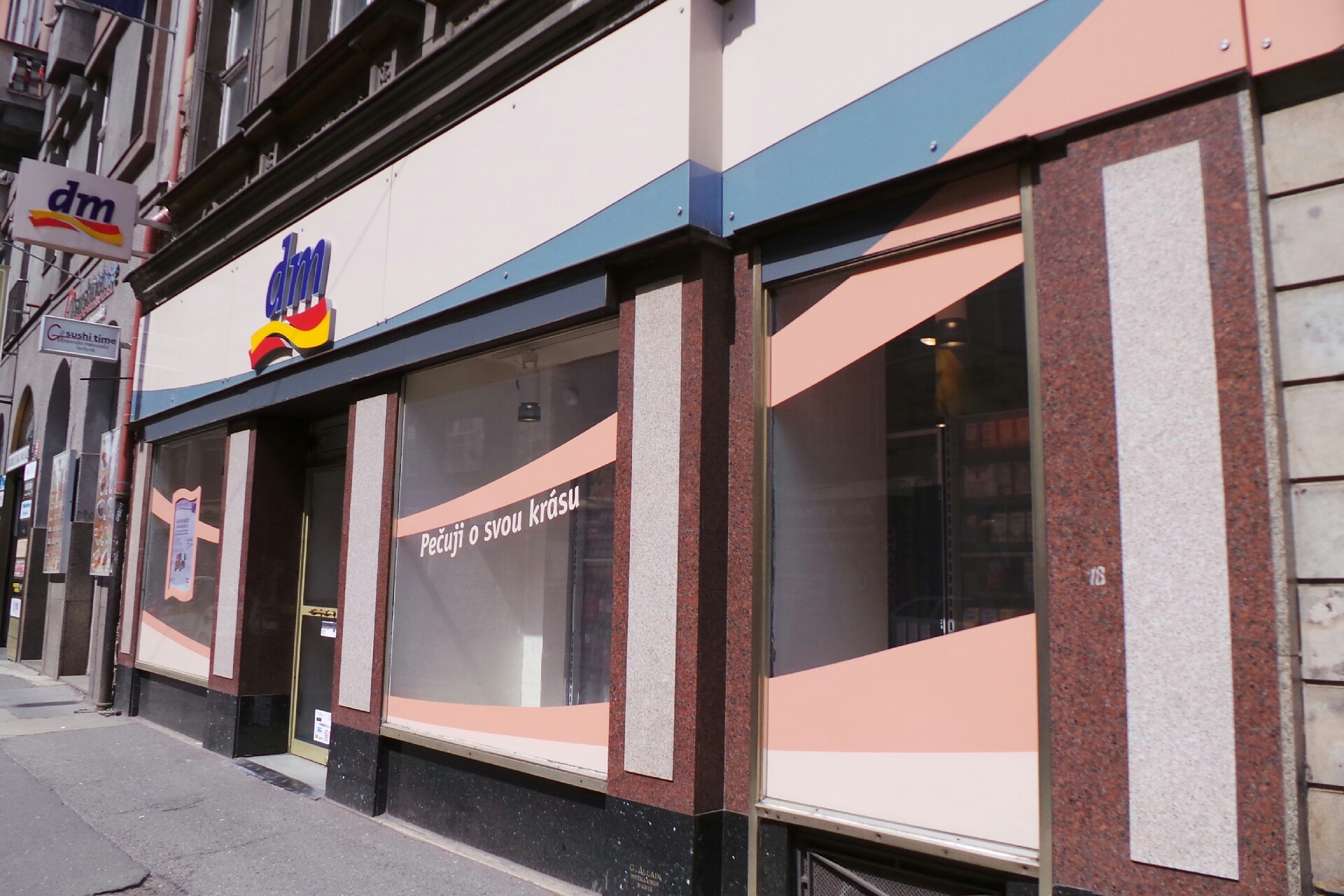 dm drogerie markt s.r.o.