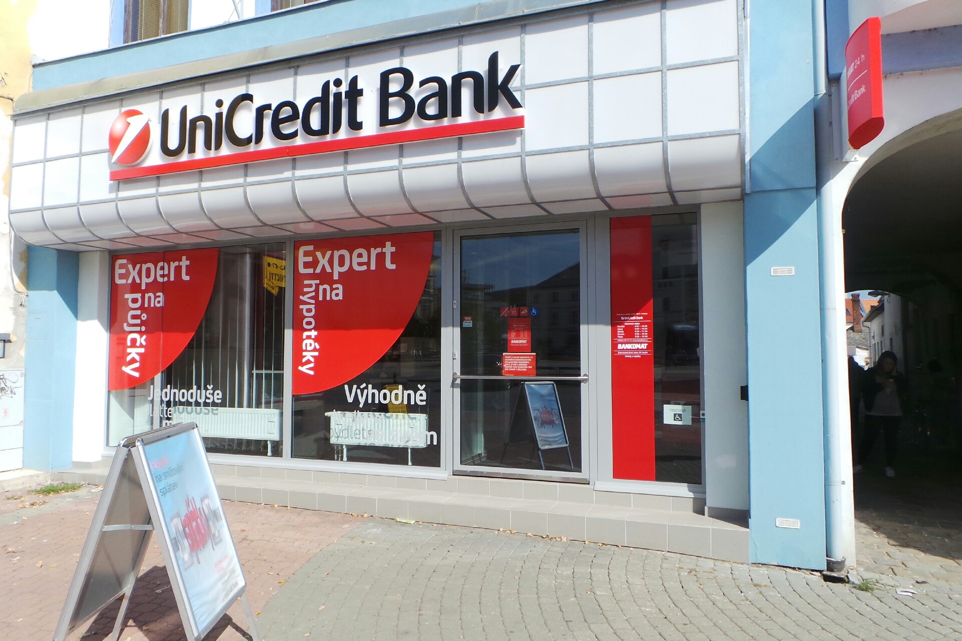 Bankomat UniCredit Bank Czech Republic