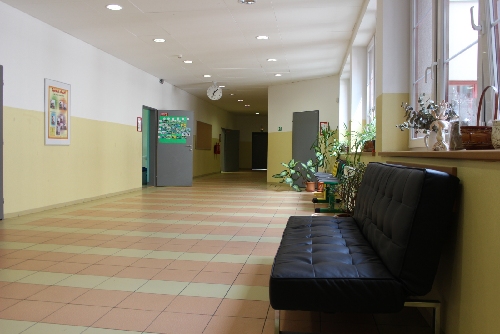 ZŠ a ZUŠ Jesenice foto 2