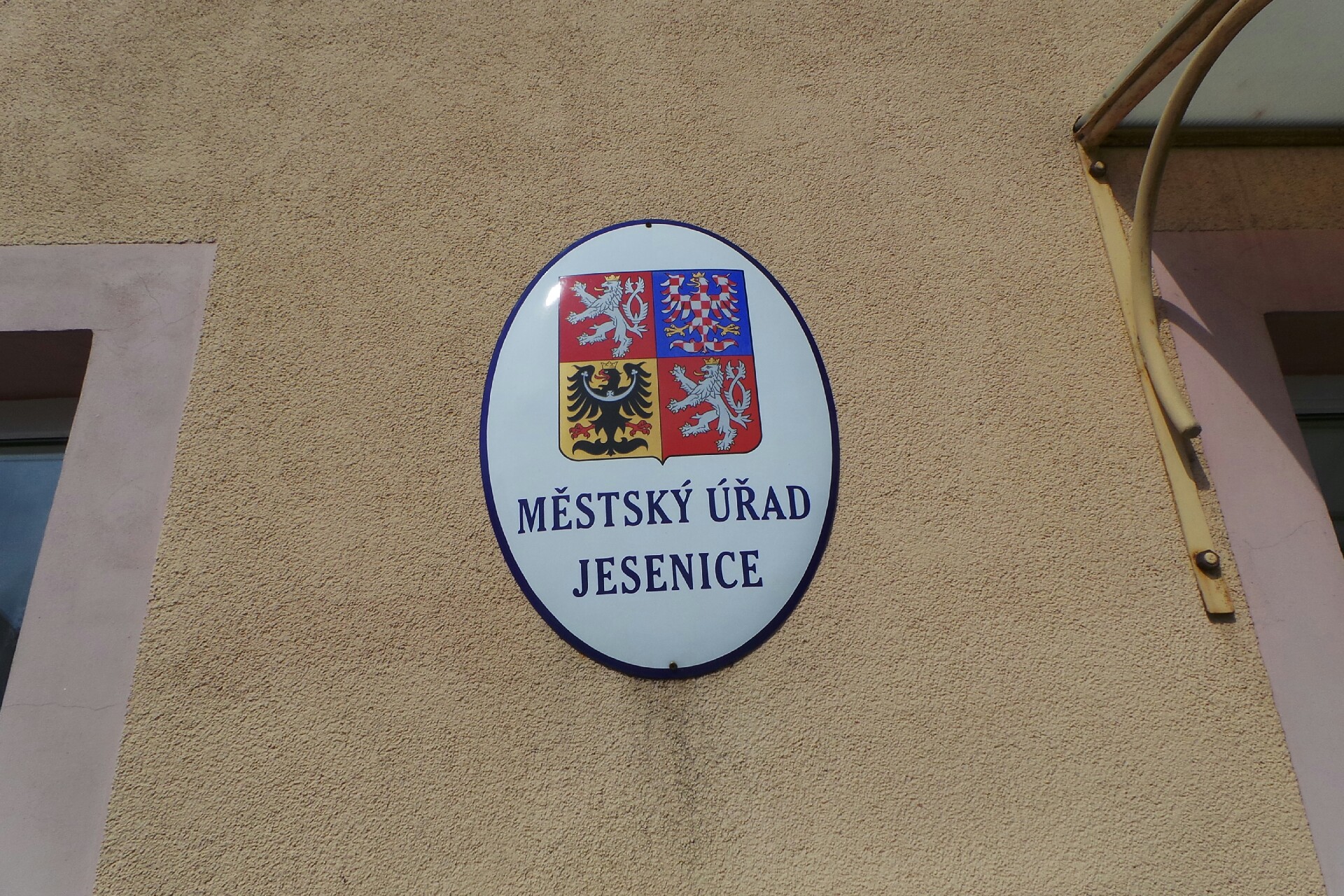 Jesenice - městský úřad foto 2