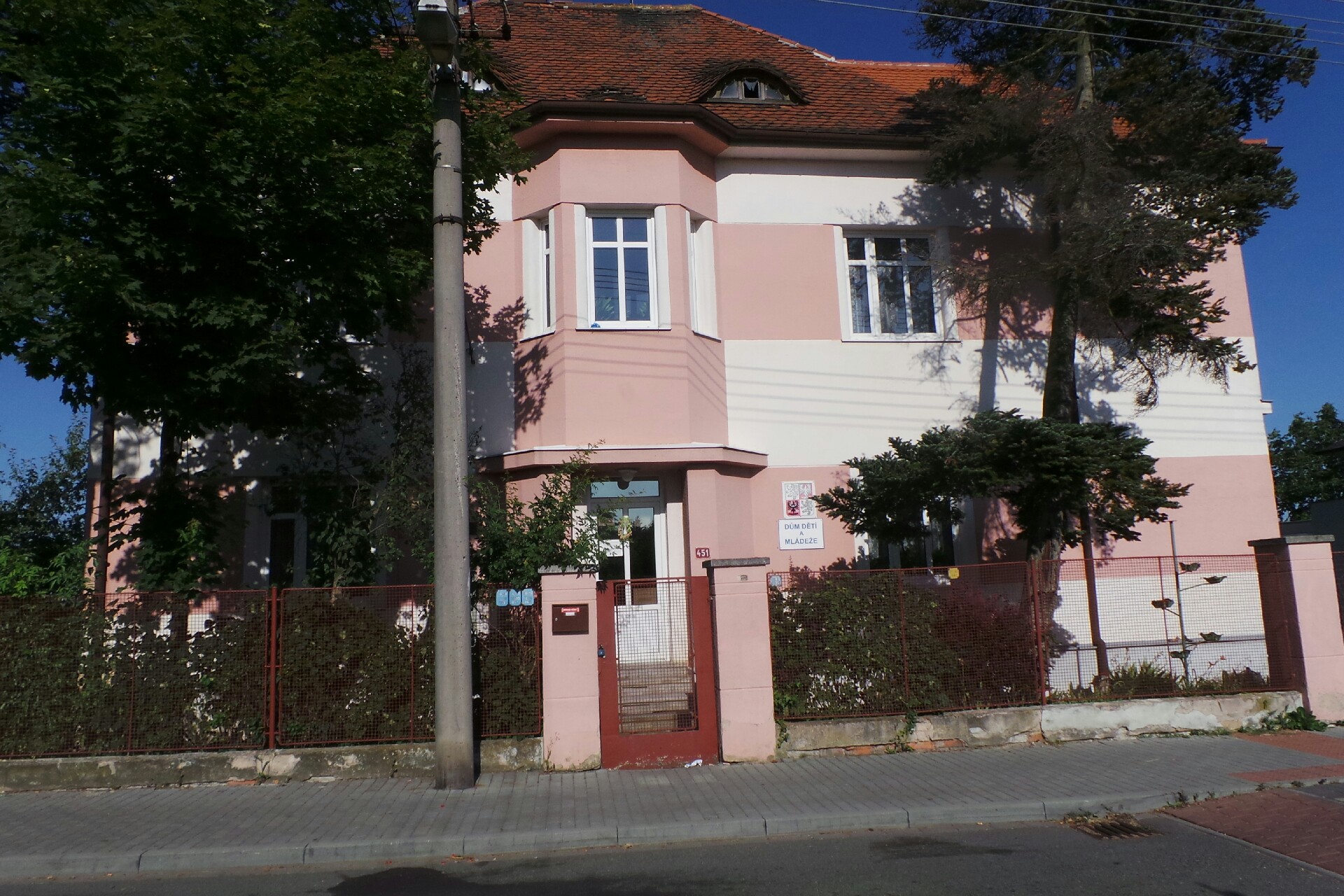 ZŠ a MŠ Nýřany - Dům dětí a mládeže