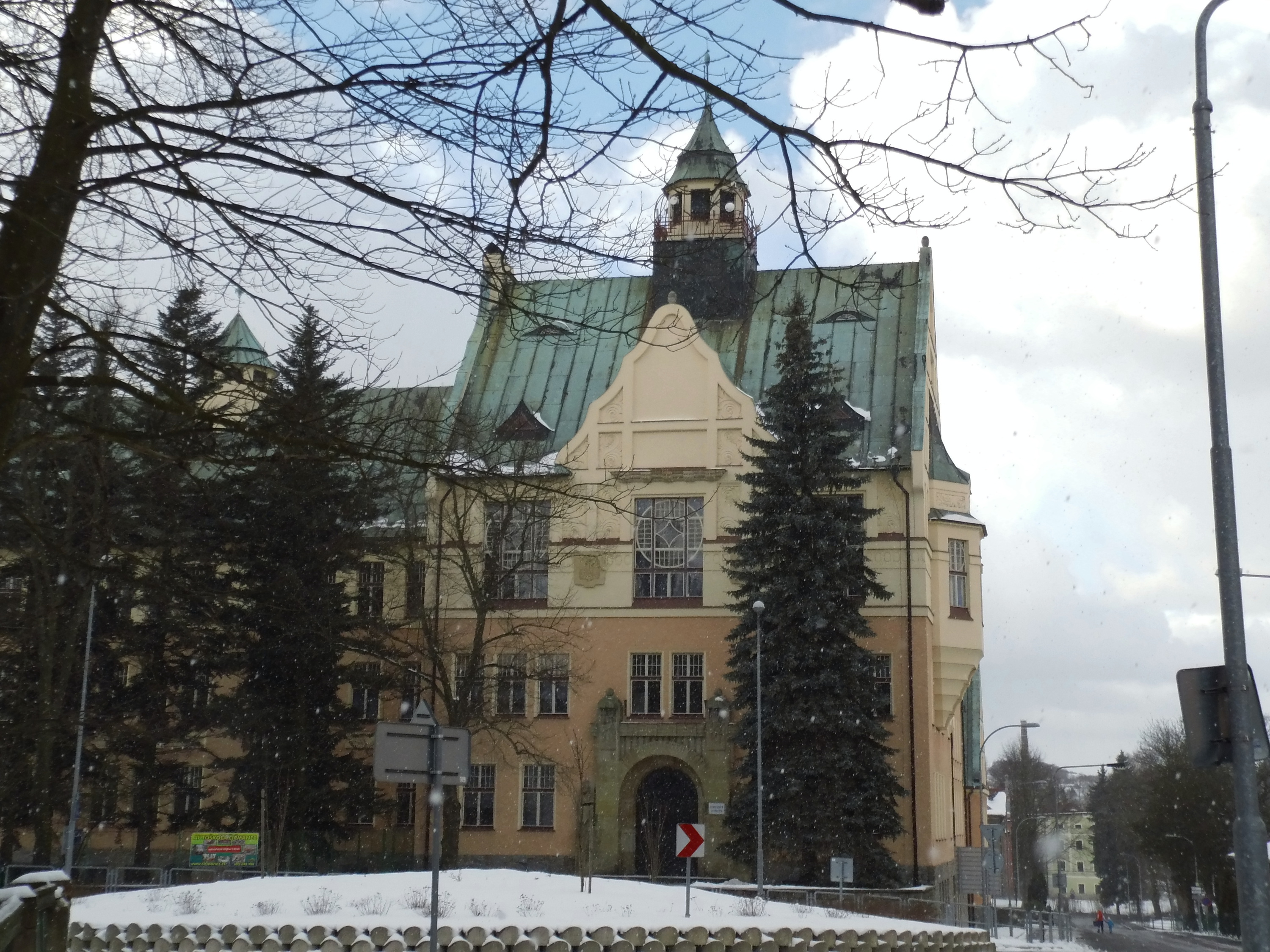 Gymnázium Rumburk, Komenského