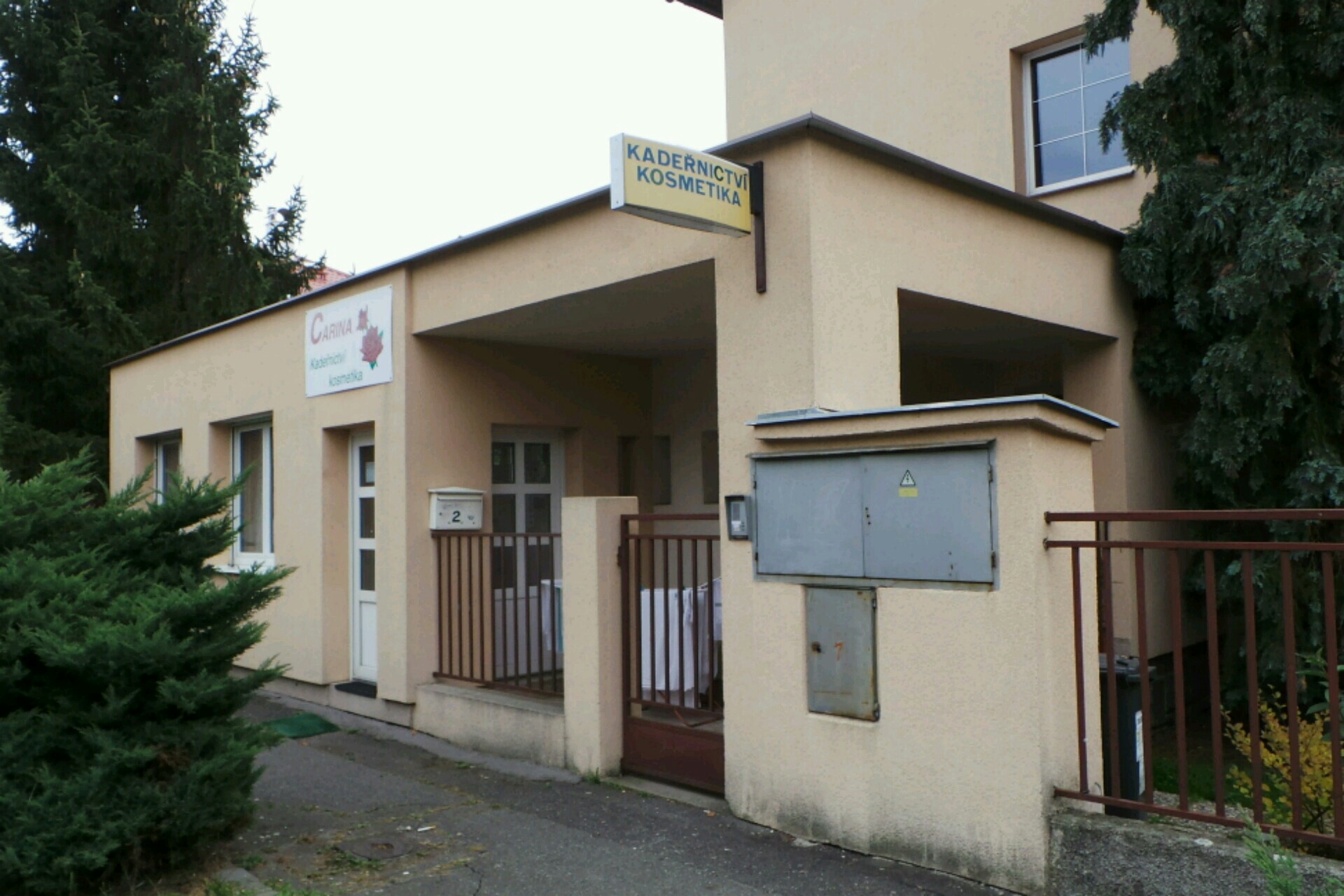 Dana Feuraizlová - Salon Carina