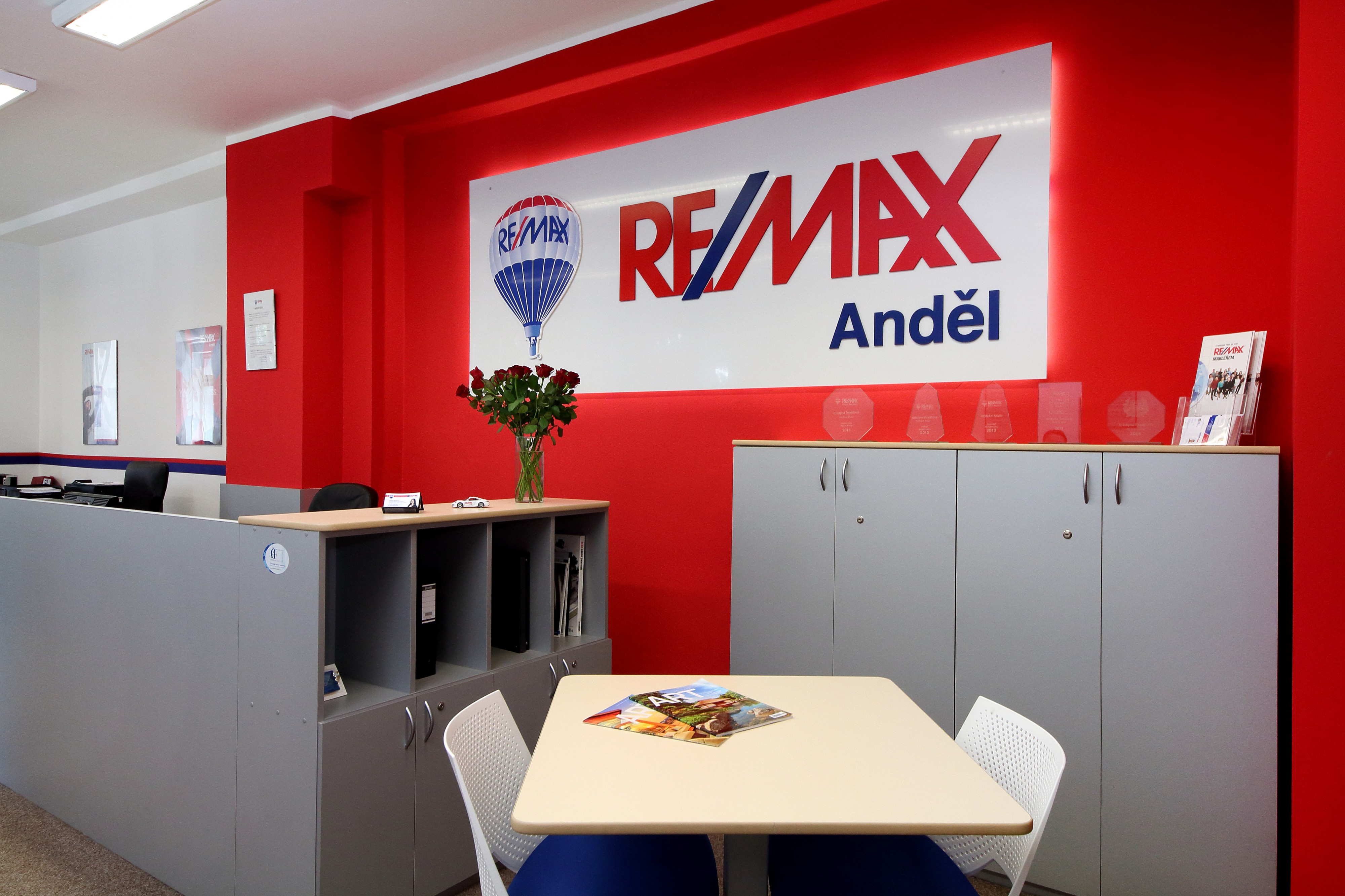 RE/MAX Anděl foto 2