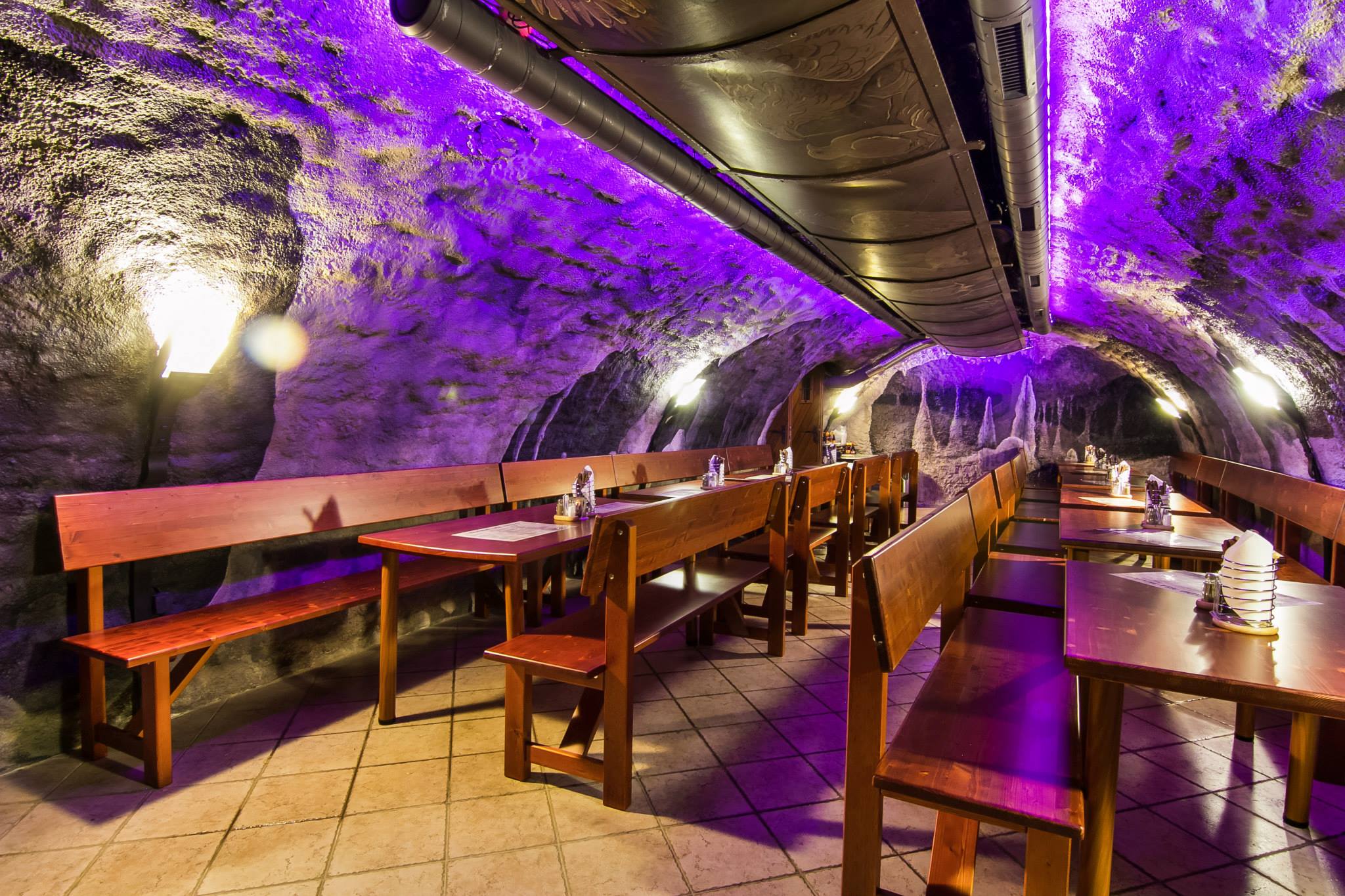 Steakový a pivní bar U Dřevěného orla foto 3