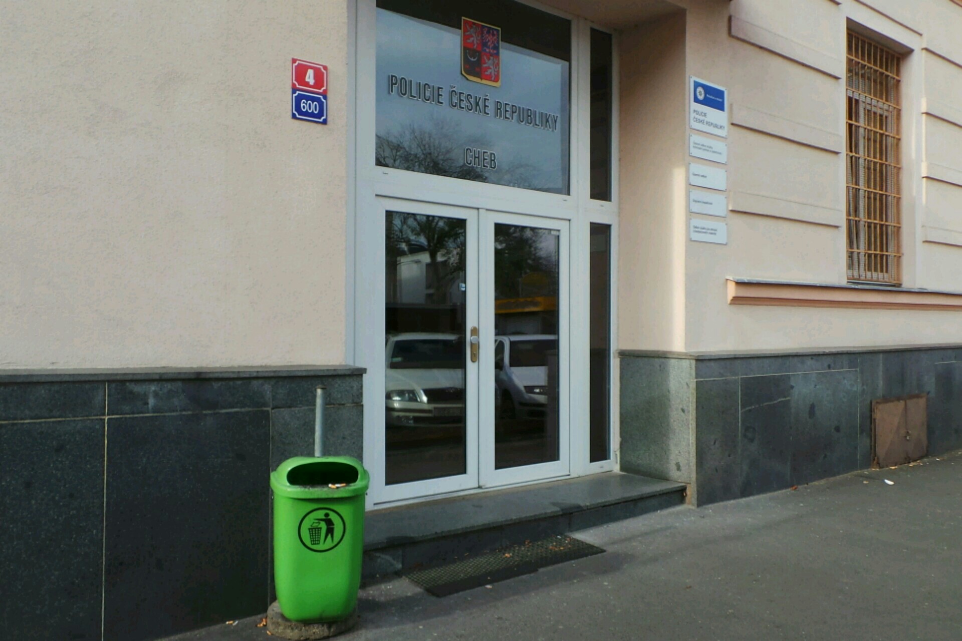 Policie ČR - Územní odbor Cheb foto 2