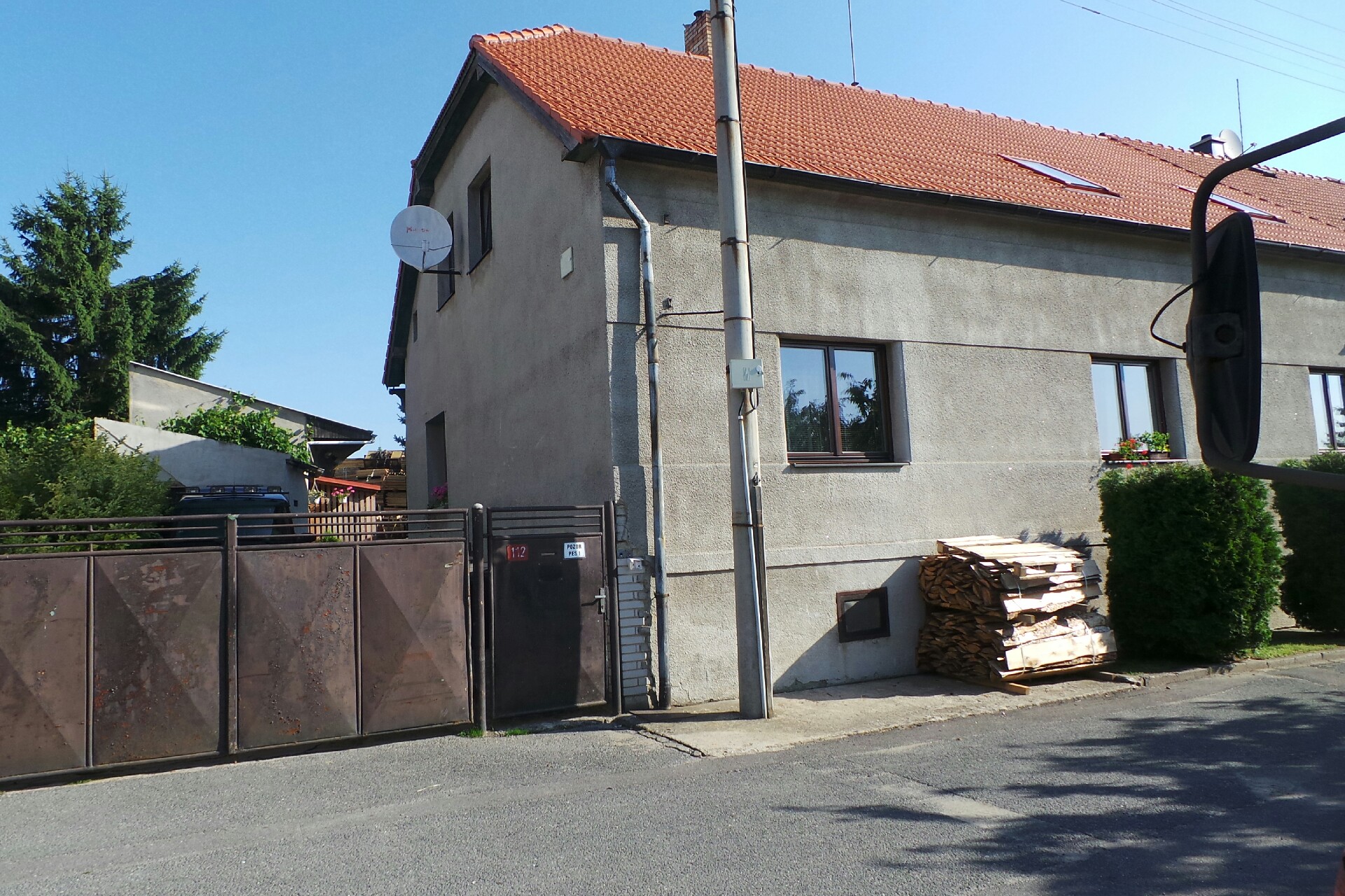 Občanské sdružení Vzhůru nohama