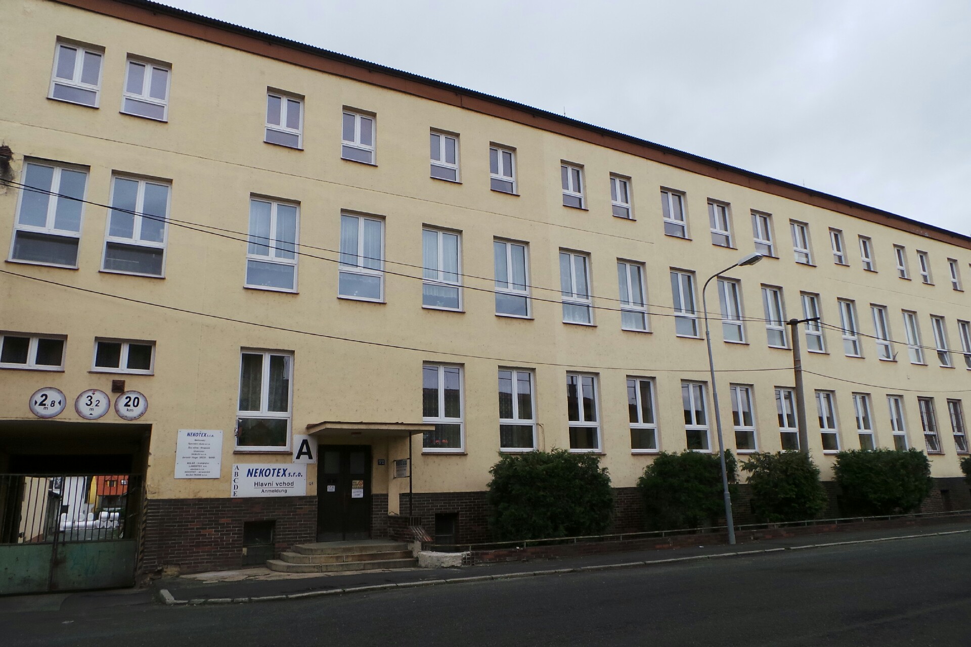 G + W, výroba hudebních nástrojů a pomůcek, spol. s r.o.