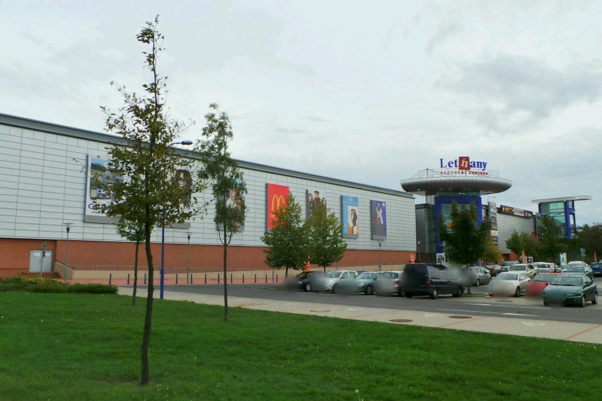 Bankomat UniCredit Bank Czech Republic foto 2