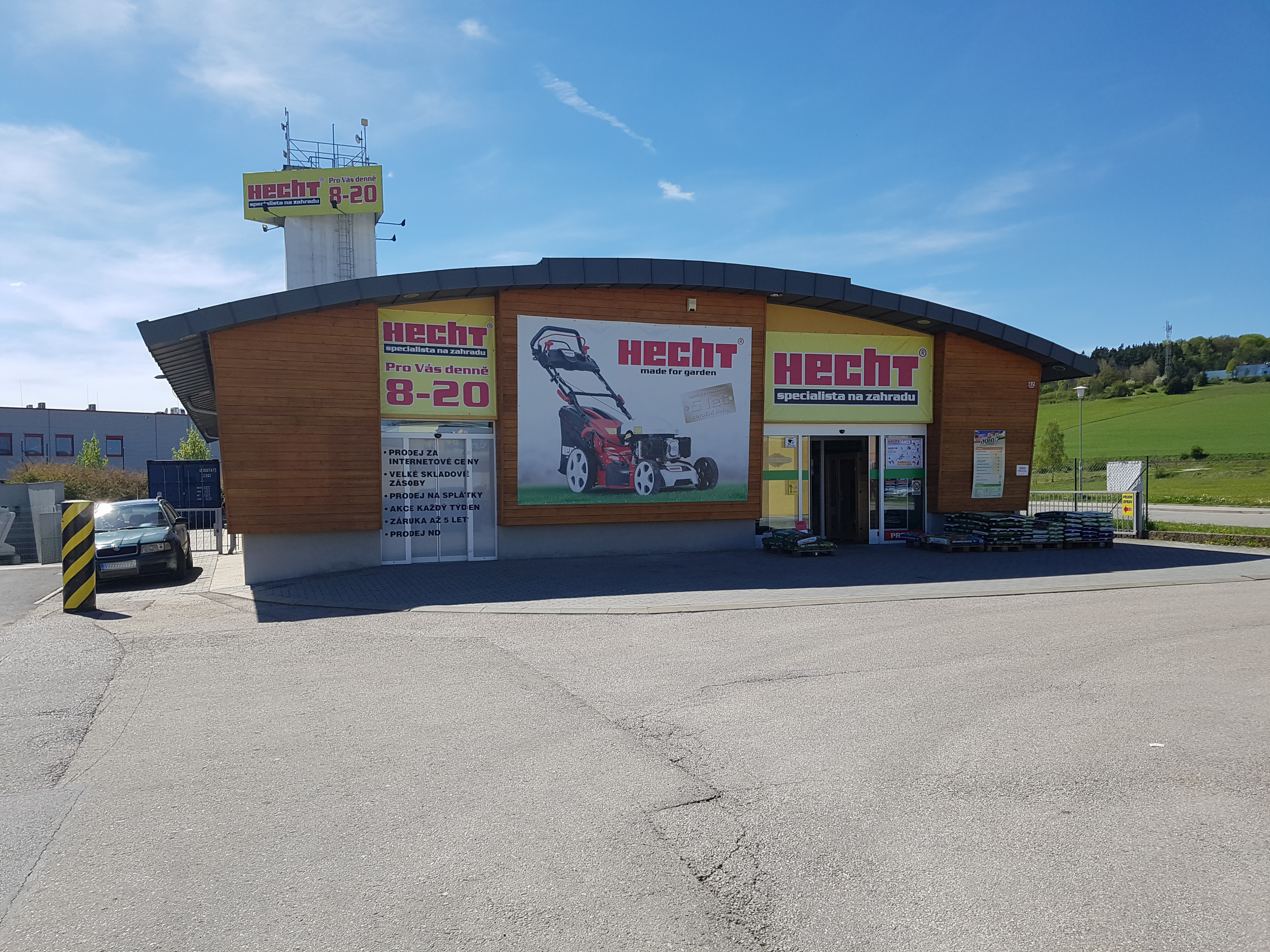 HECHT - specialista na zahradu foto 2