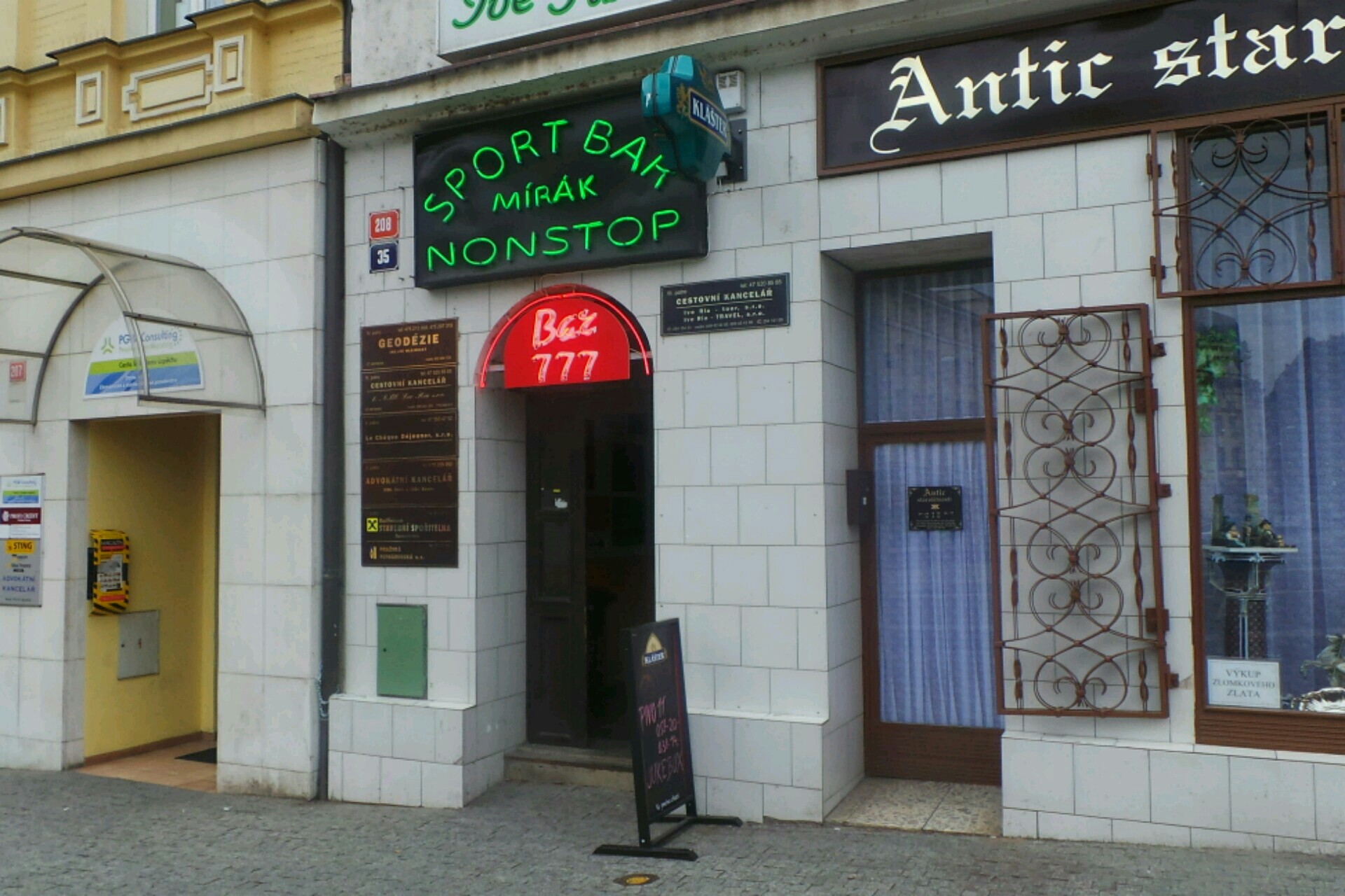 Geodetické práce u morového sloupu