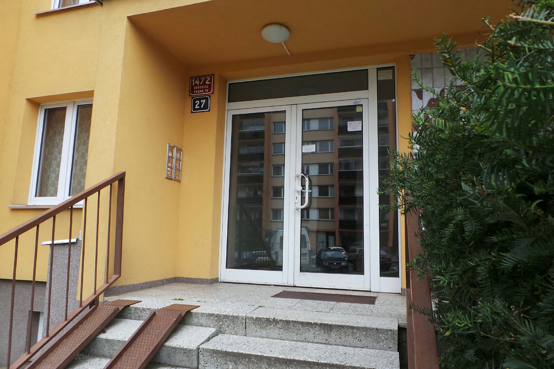 JKS, společnost s ručením omezeným