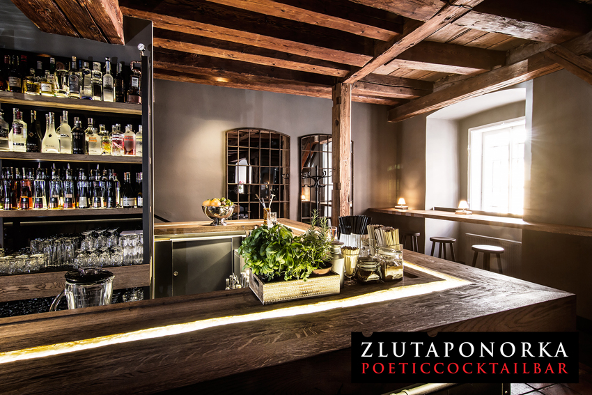 Cocktail bar Žlutá ponorka foto 4