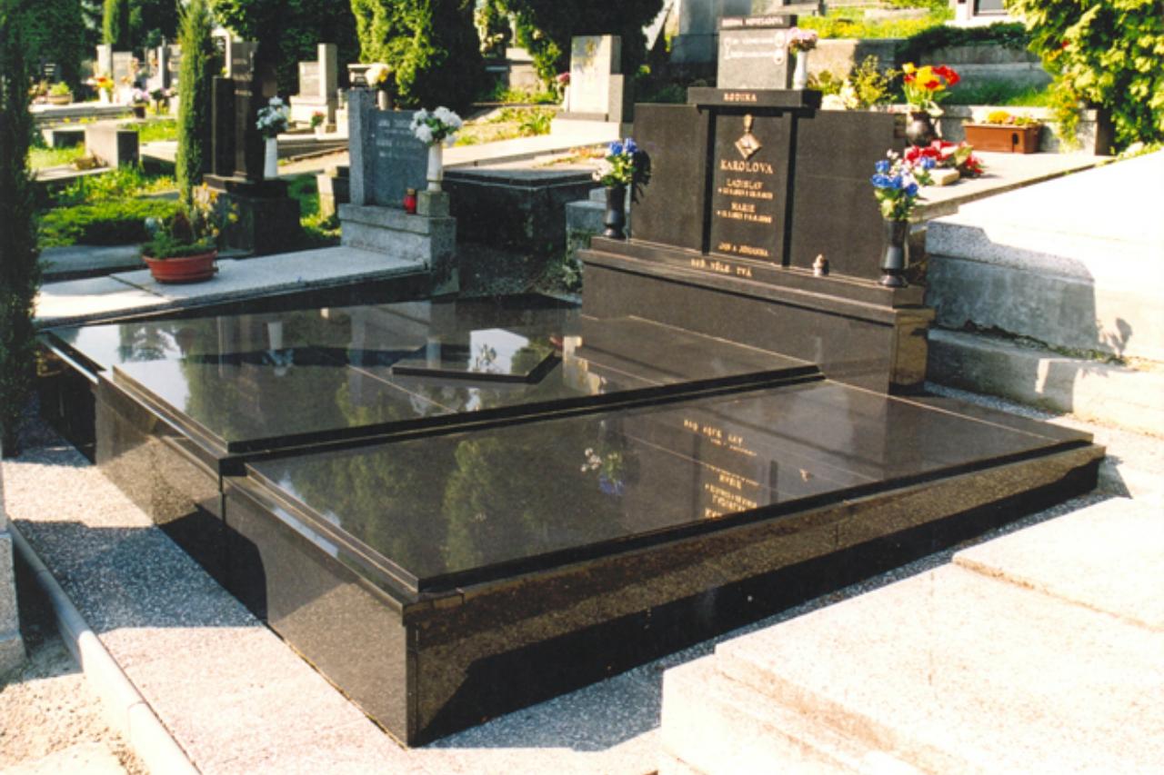 Jiří Bajza - Kamenictví