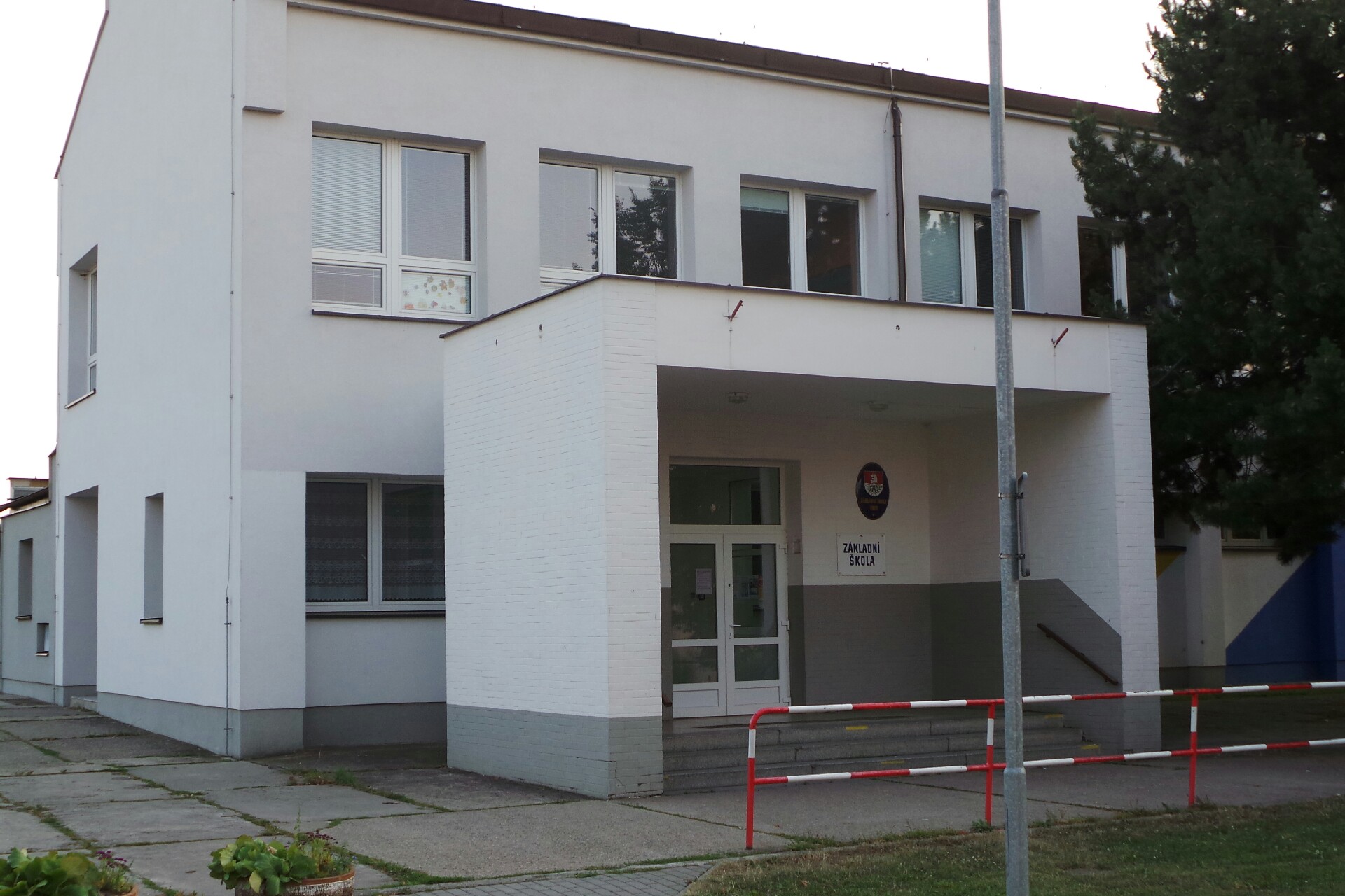 Základní škola Vrdy , okres Kutná Hora