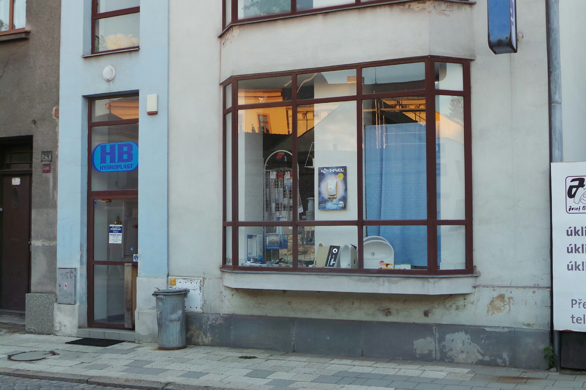 Hana Blaťáková HYDROPLAST