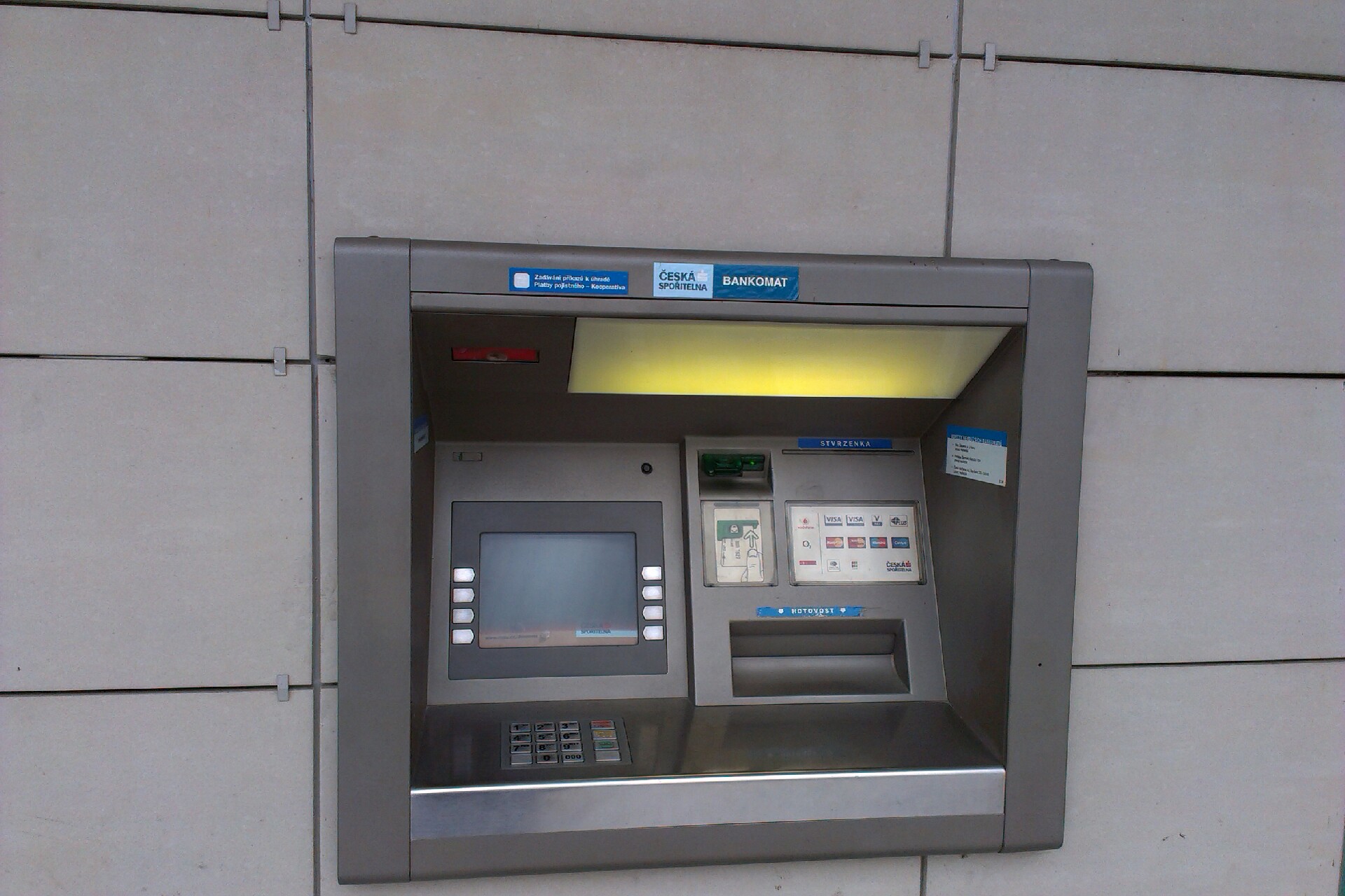 Bankomat České spořitelny foto 2
