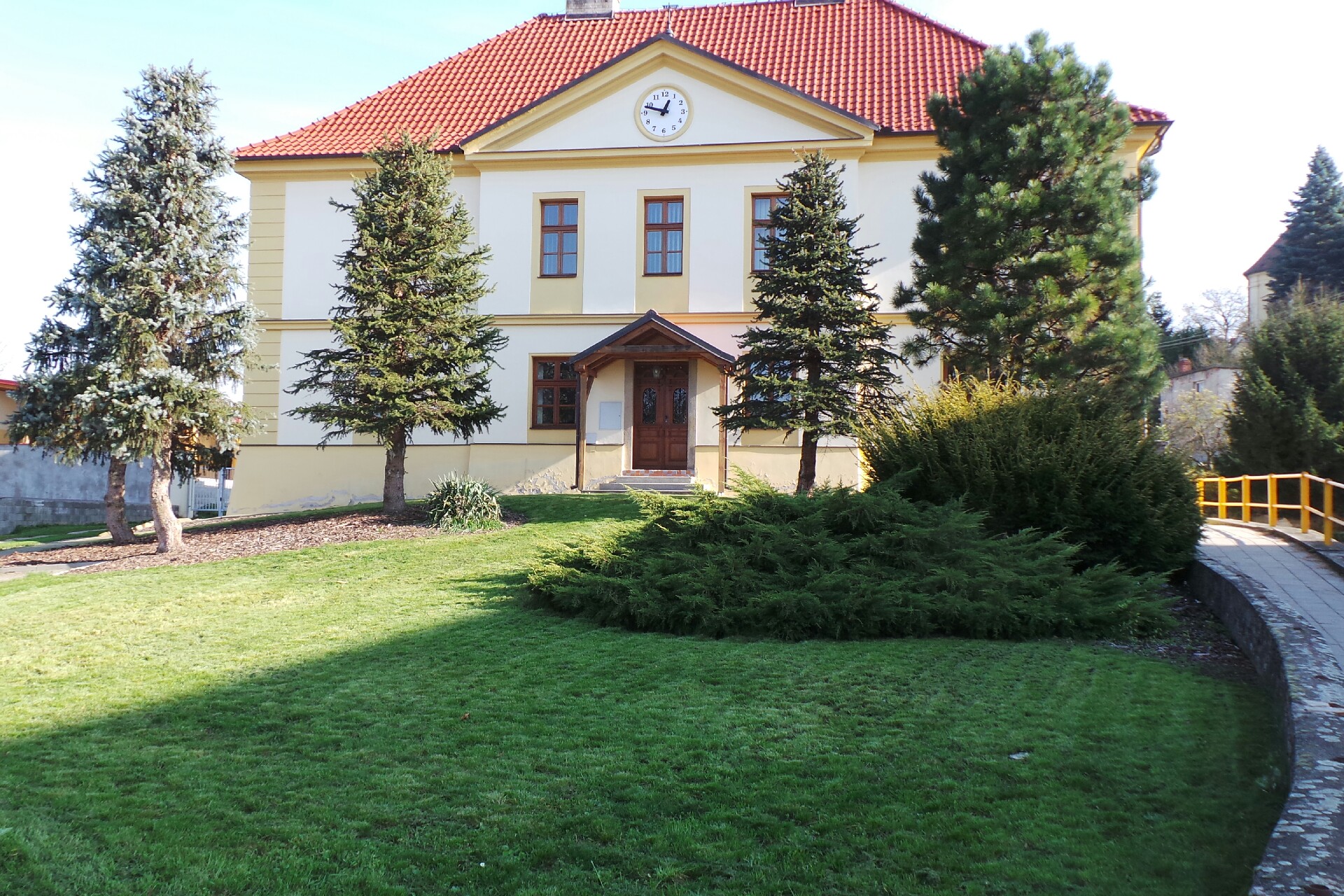 Římskokatolická farnost Bílovice