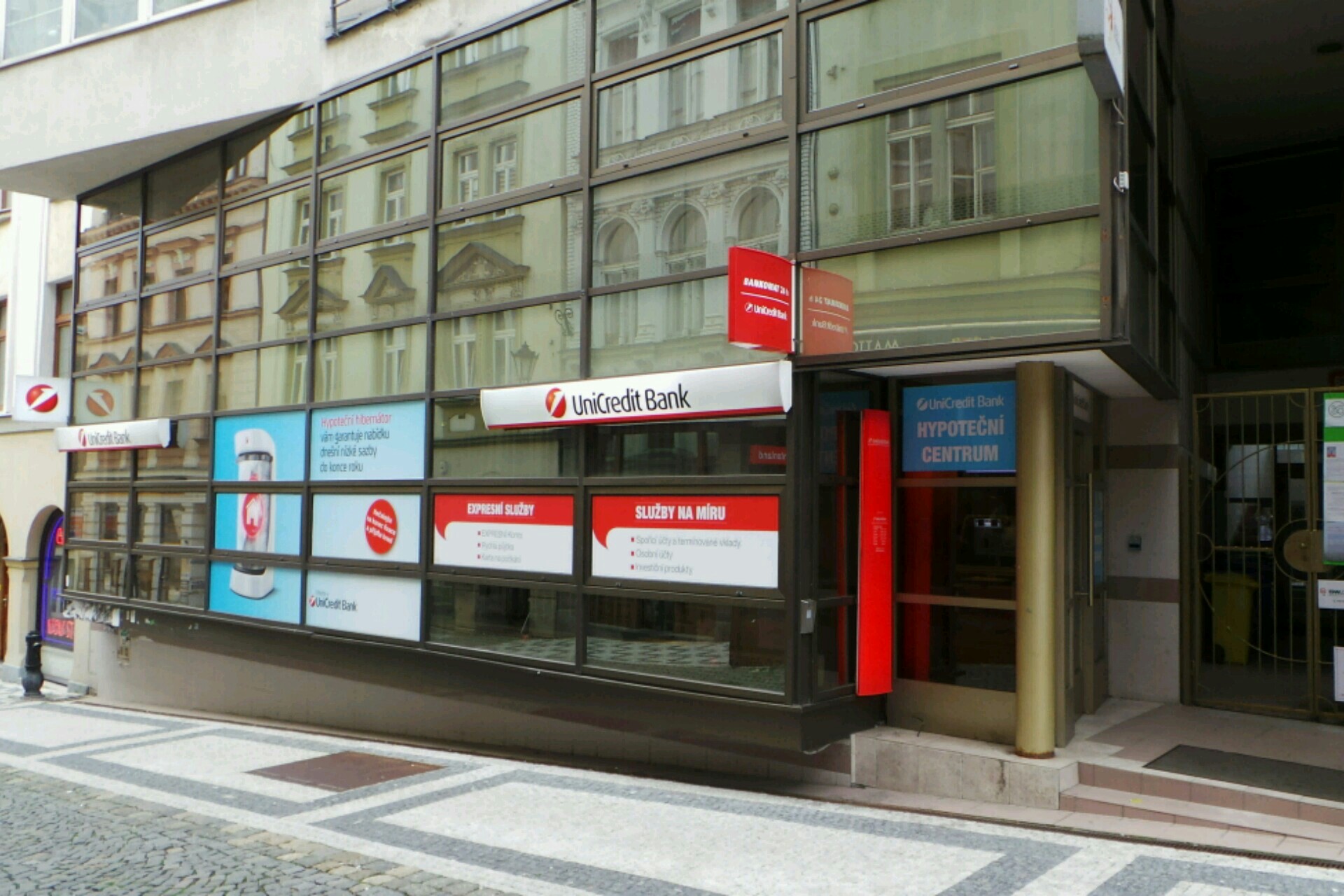 Bankomat UniCredit Bank Czech Republic