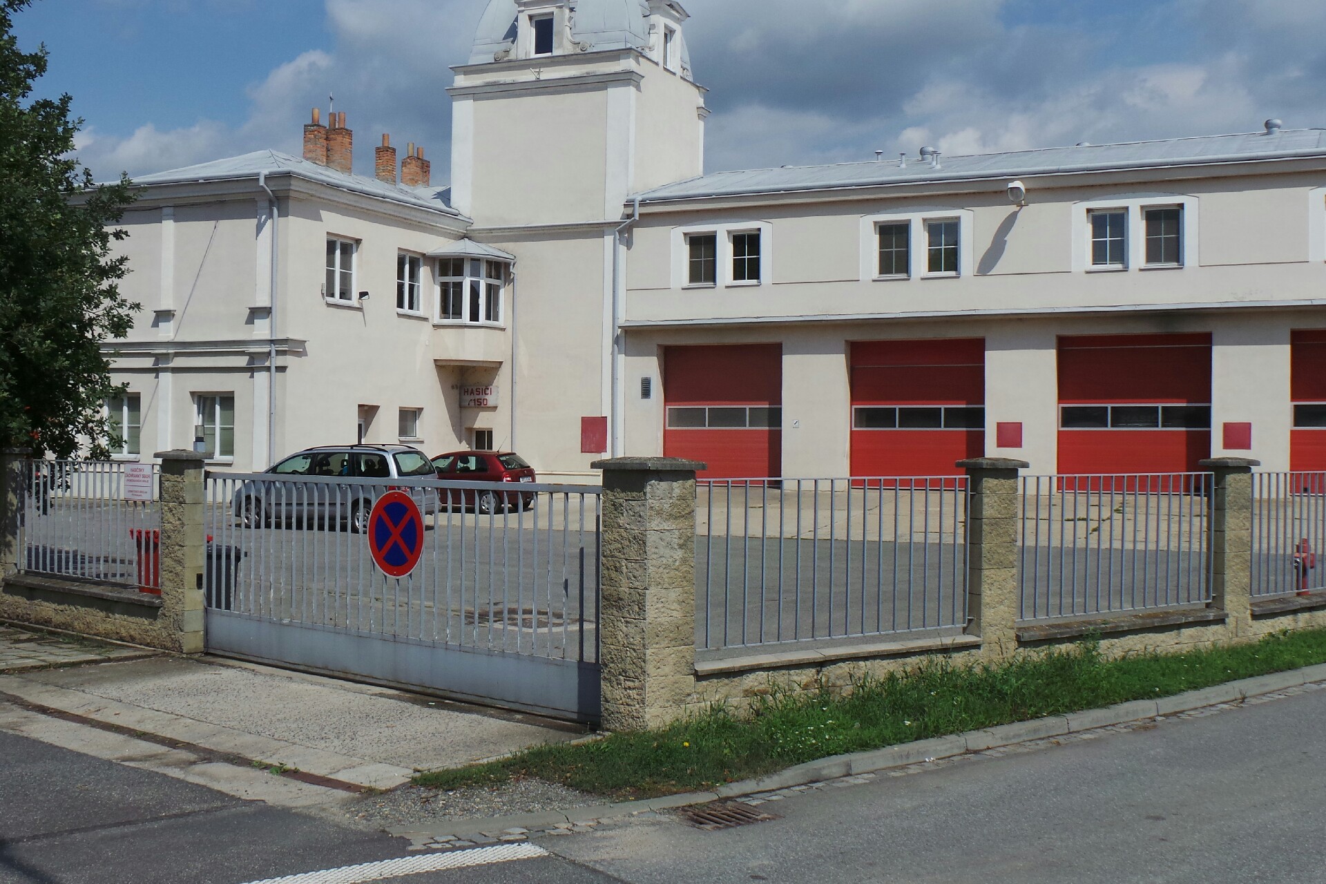 Hasičský záchranný sbor Jihomoravského kraje - Požární stanice Hustopeče