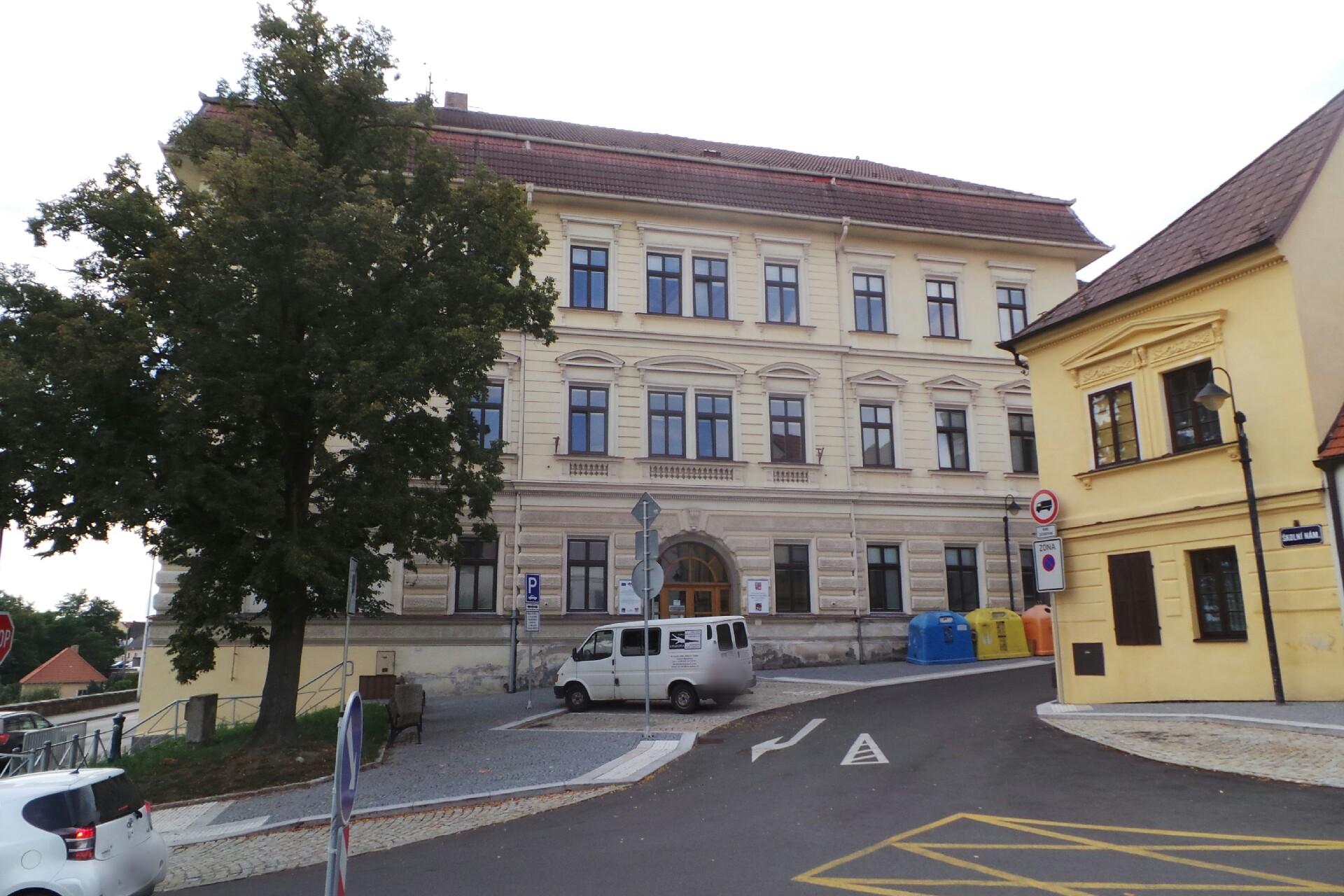 ZŠ Bernarda Bolzana