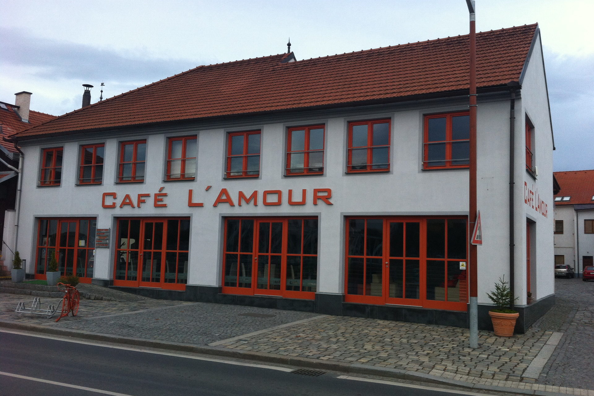 Mgr. Pavel Pernický, advokát