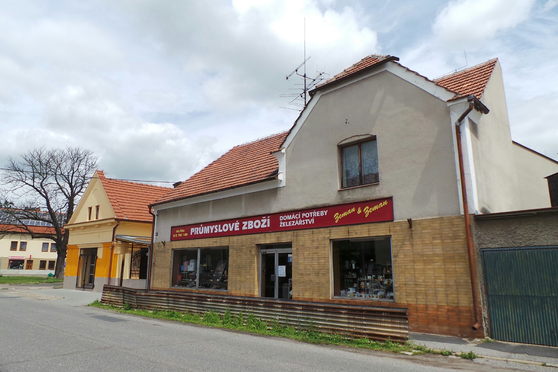 Průmyslové zboží - Zeman & Zeman