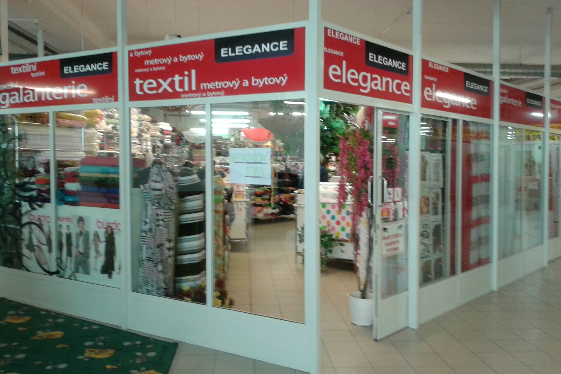 Marcela Šutková - ELEGANCE