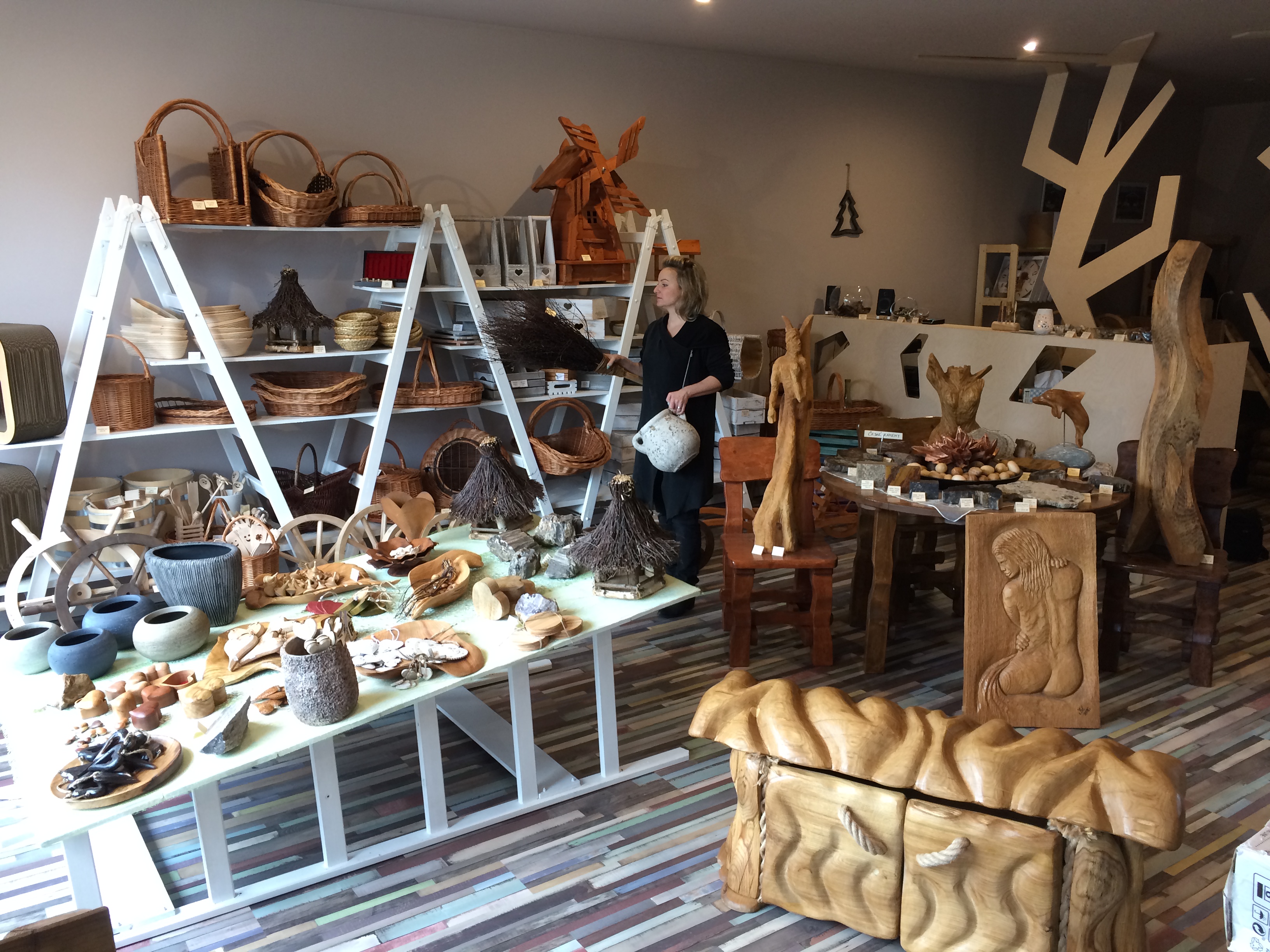 DŘEVO A KÁMEN foto 4