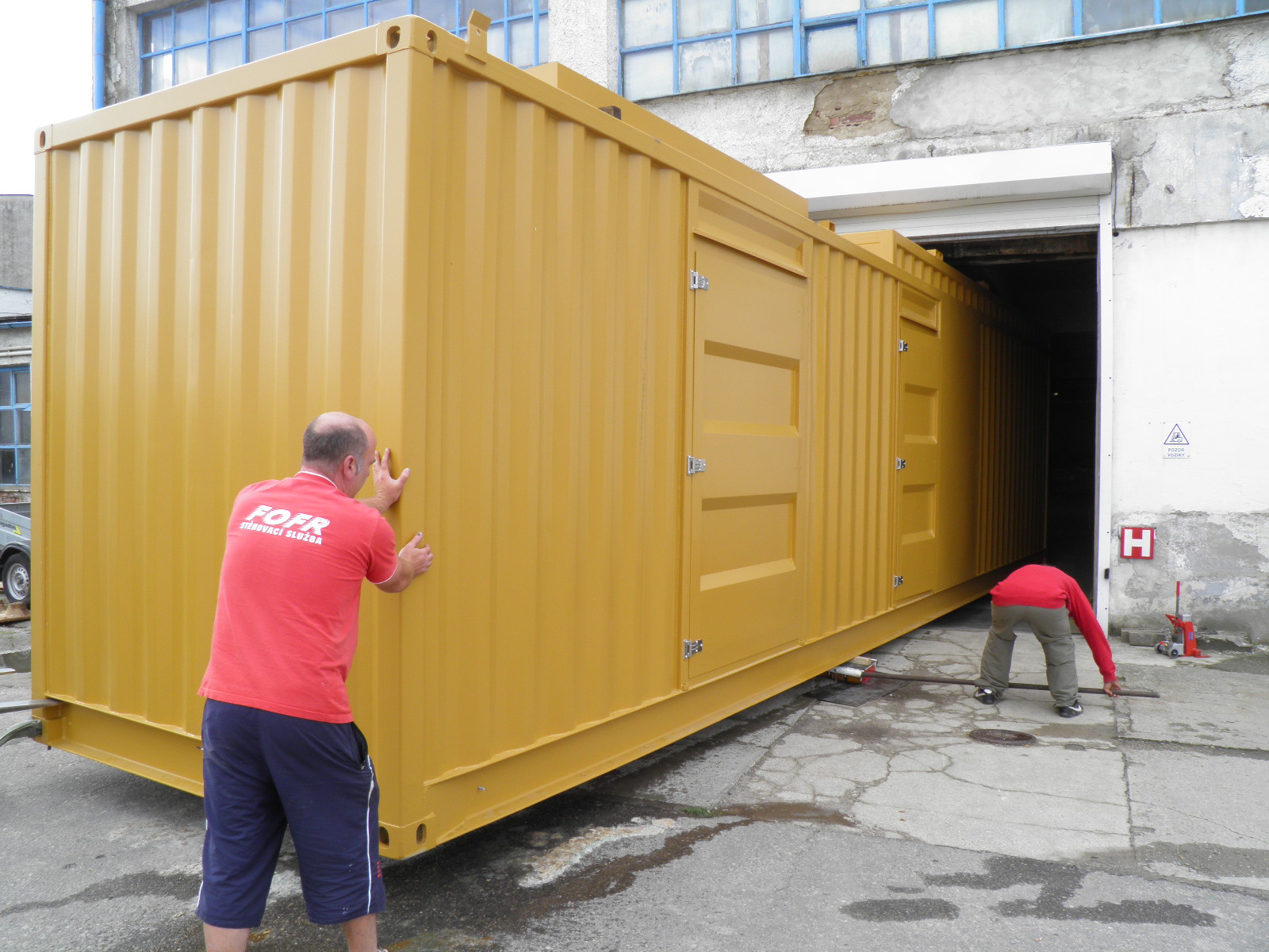 FOFR stěhovací služba foto 3