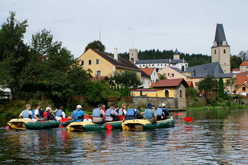 Půjčovna lodí a raftů Vltava foto 2