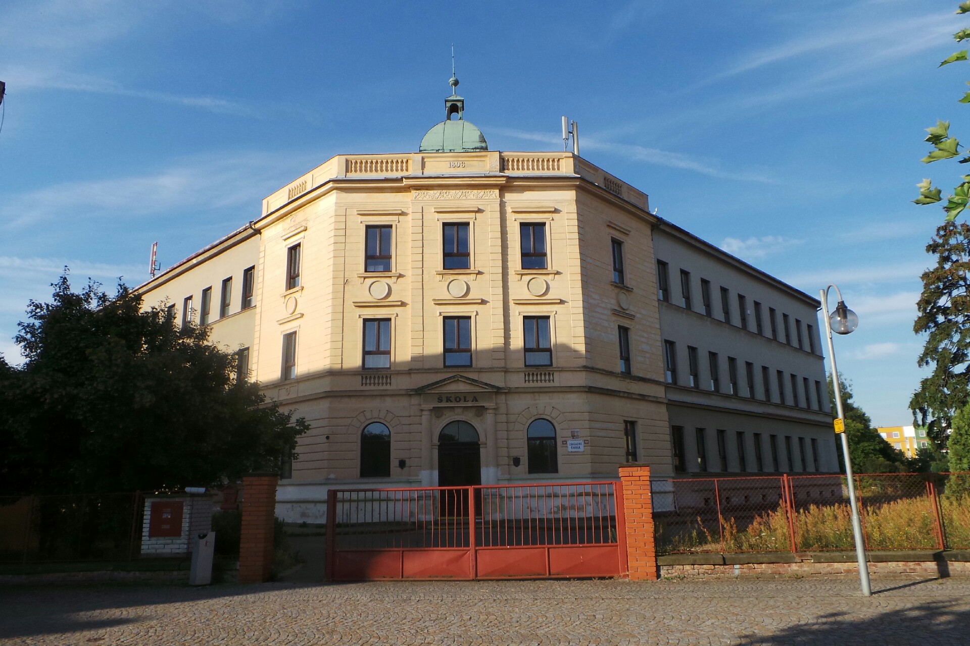 Základní škola a mateřská škola Srdcovka foto 2