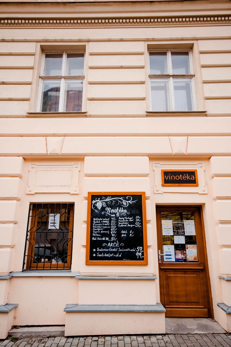 Vinotéka Jiráskova foto 3