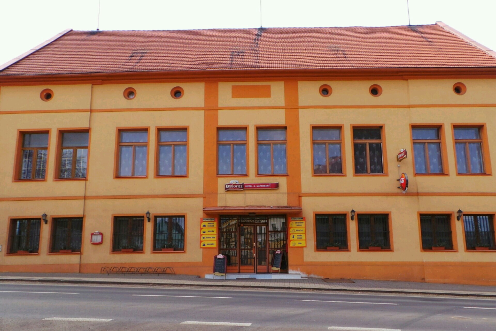 Vinárna V Údolí Zlatého potoka