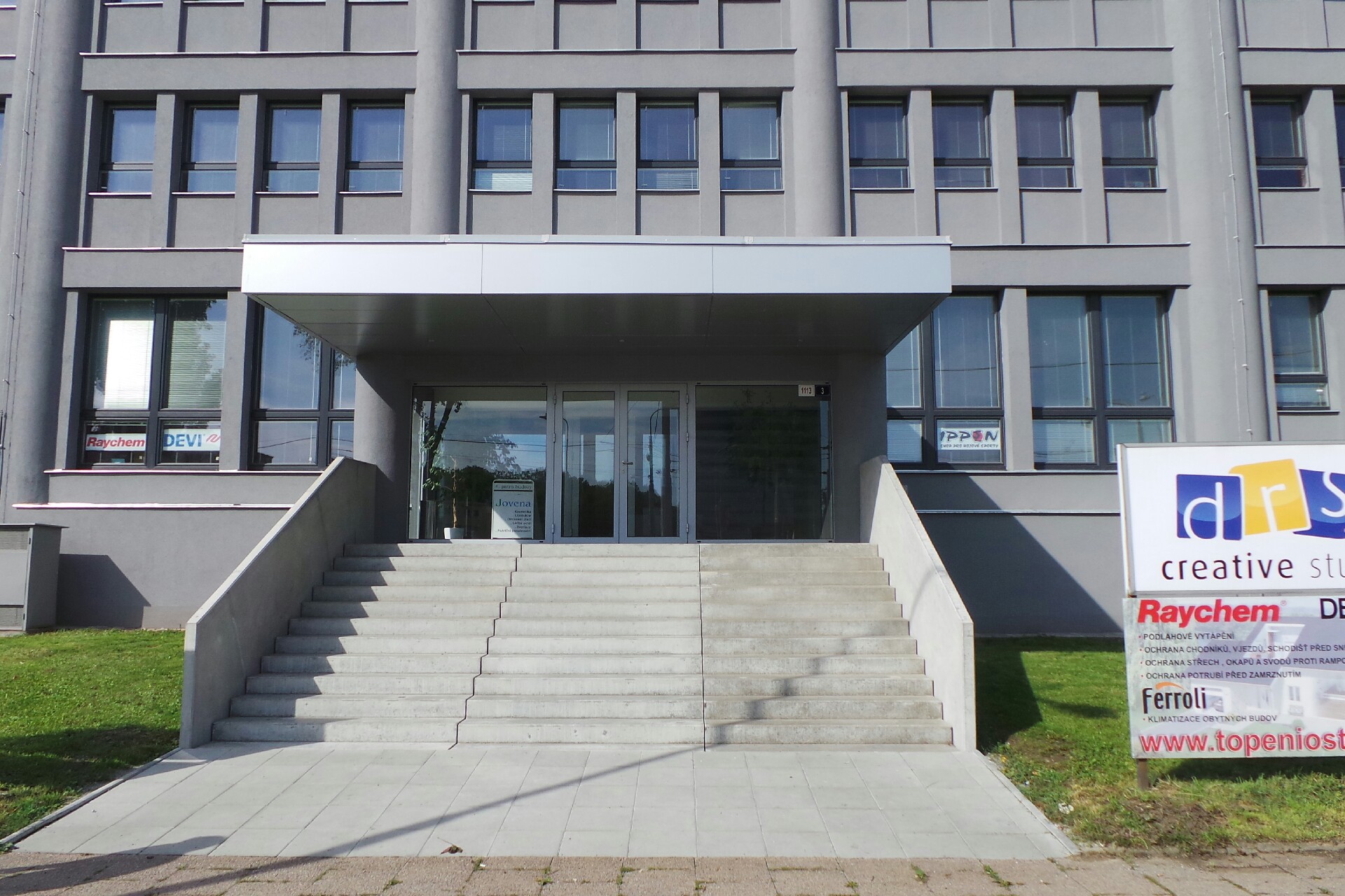 ESO - REALITY, realitní a úvěrová kancelář, s.r.o.