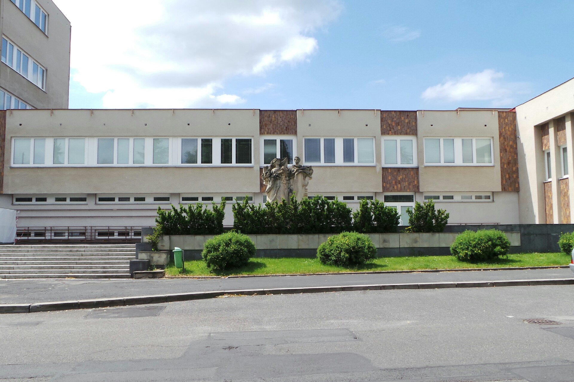 Centrum celoživotního vzdělávání Fakulty ekonomické Západočeské univerzity v Plzni