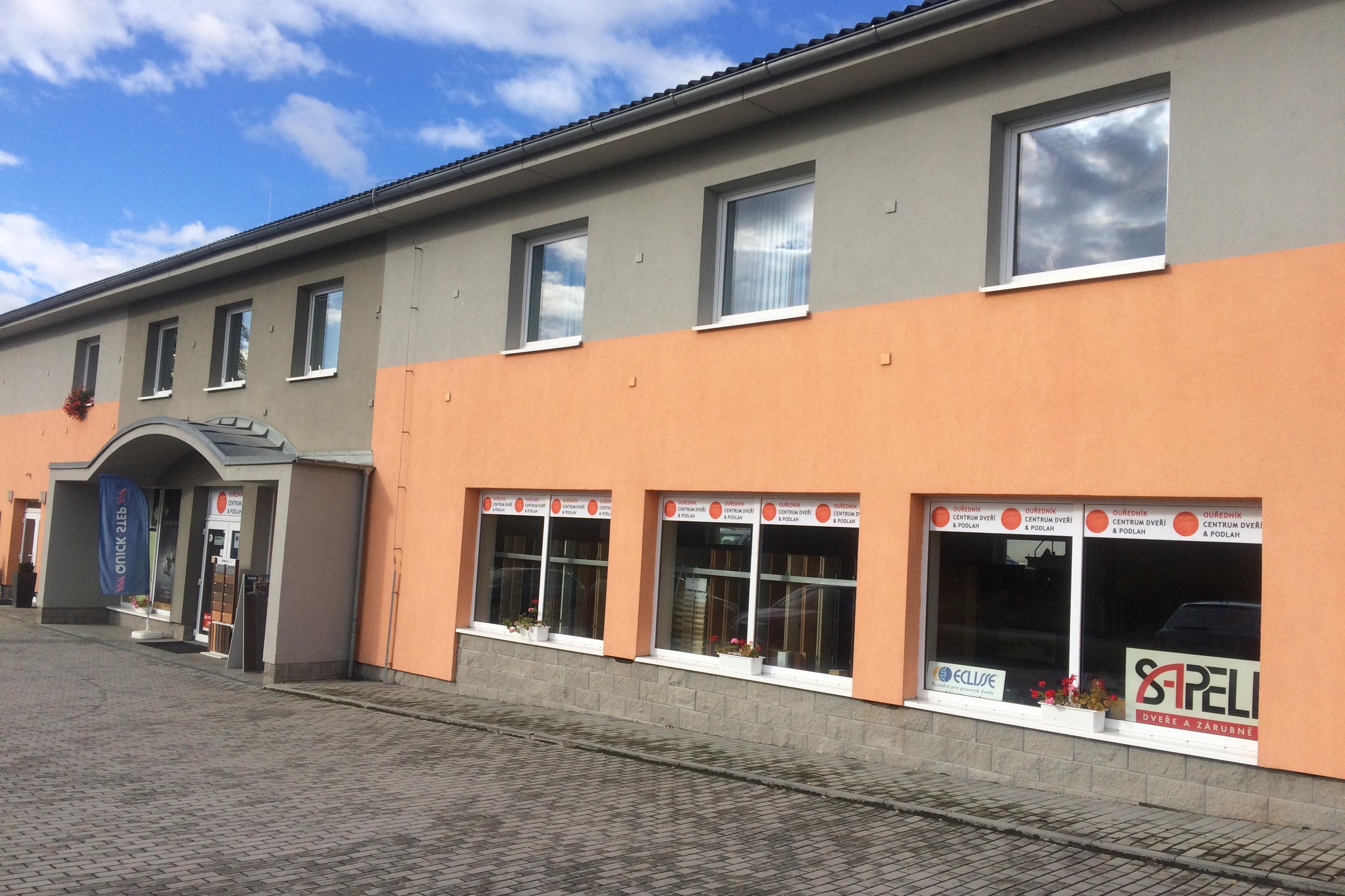 OUŘEDNÍK CENTRUM DVEŘÍ A PODLAH