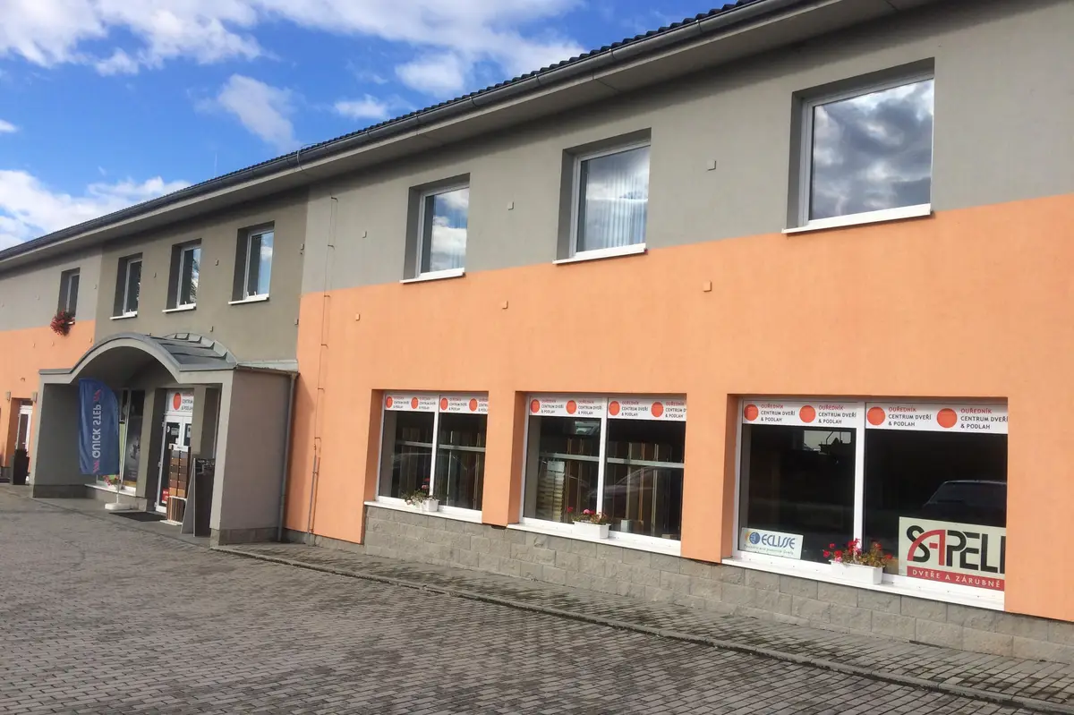 OUŘEDNÍK CENTRUM DVEŘÍ A PODLAH