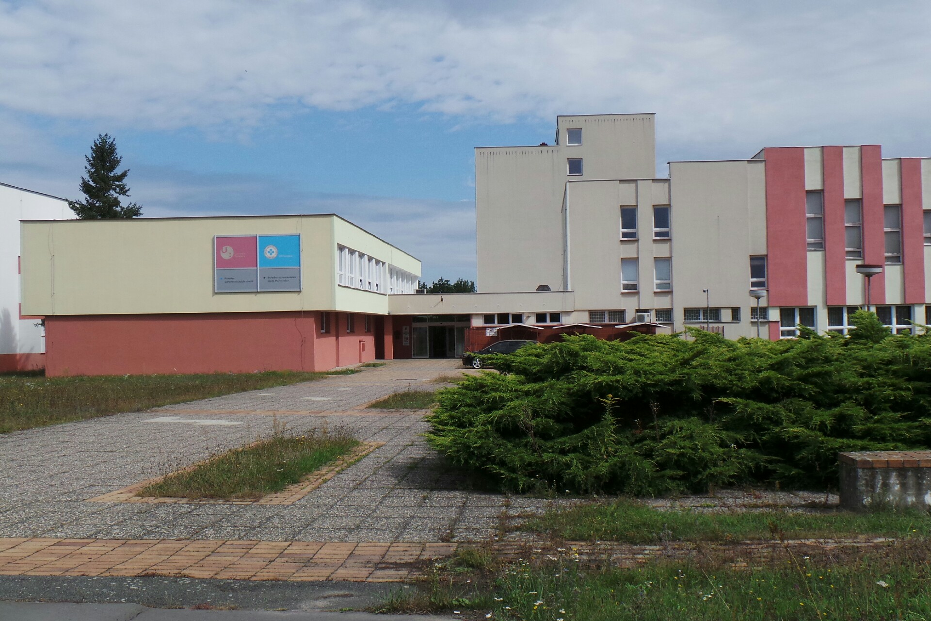 Univerzita Pardubice - Fakulta zdravotnických studií