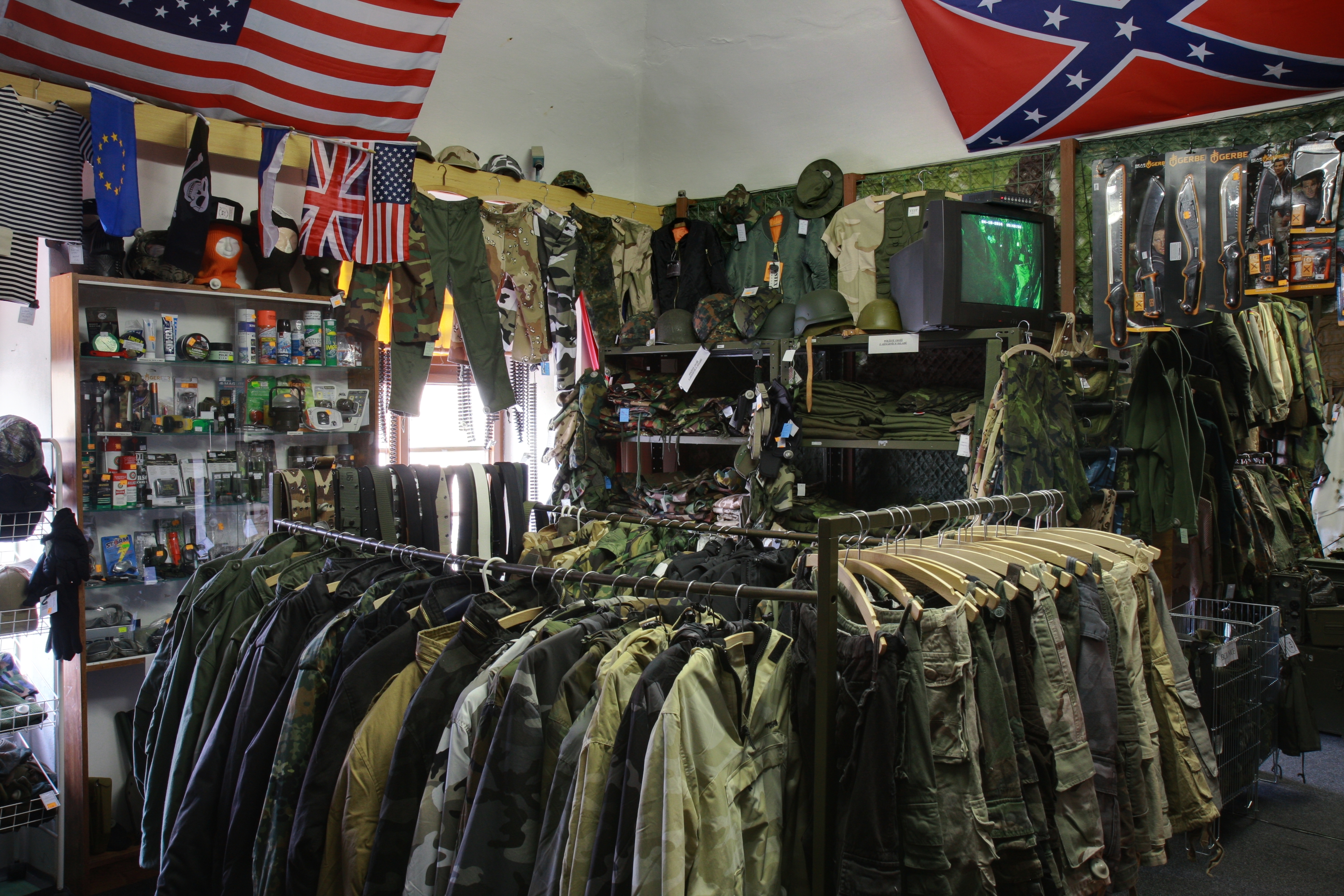 ARMY SHOP, GENERAL ARMY spol. s r.o. foto 3