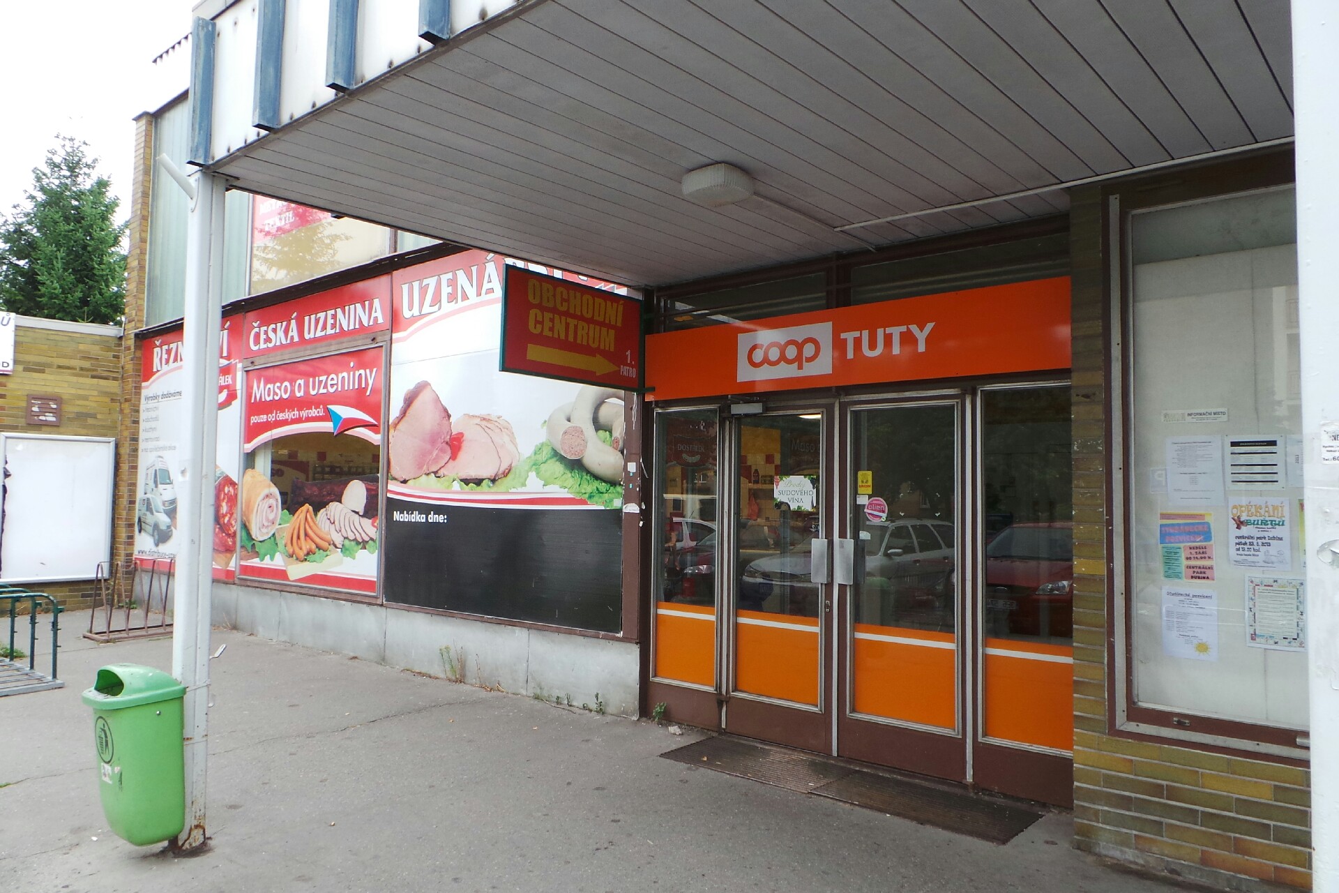 Pavel Dostálek - prodej uzenin